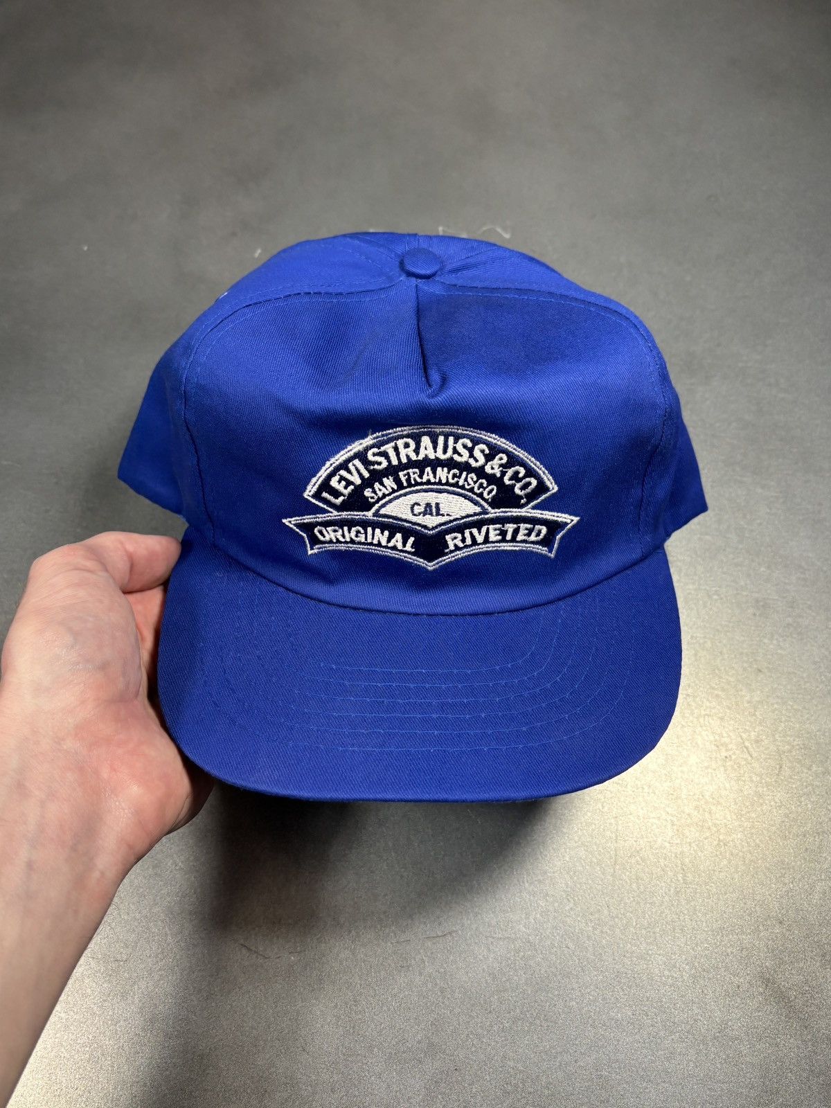 Levi's Vintage Levi's Baseball Hat Blue Snapback 1980s 1990s Jeans Size ONE SIZE - 2 Thumbnail
