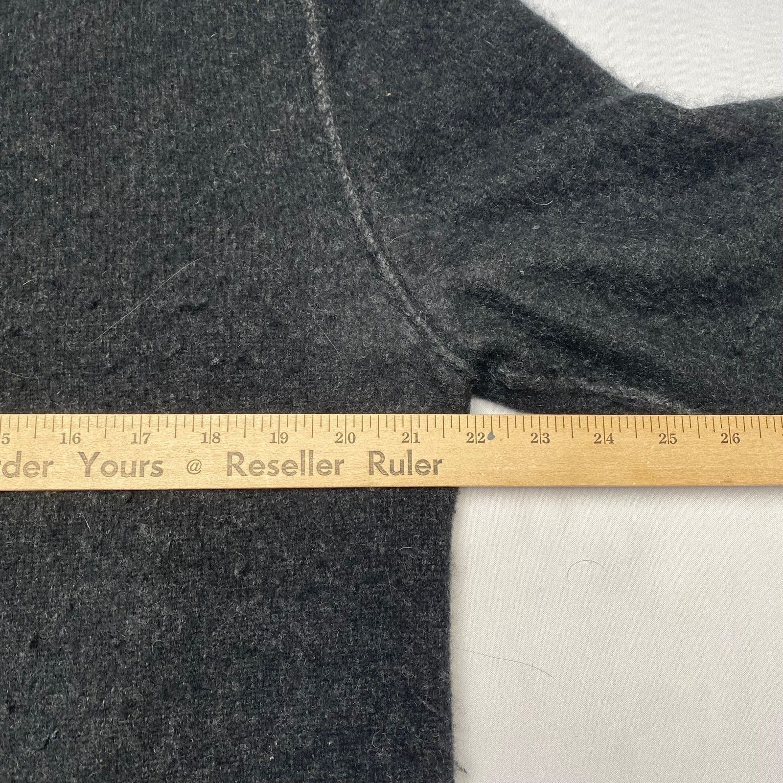 Other Kokun Cashmere V Neck Sweater Men's Large Quiet Luxury Size US L / EU 52-54 / 3 - 6 Thumbnail