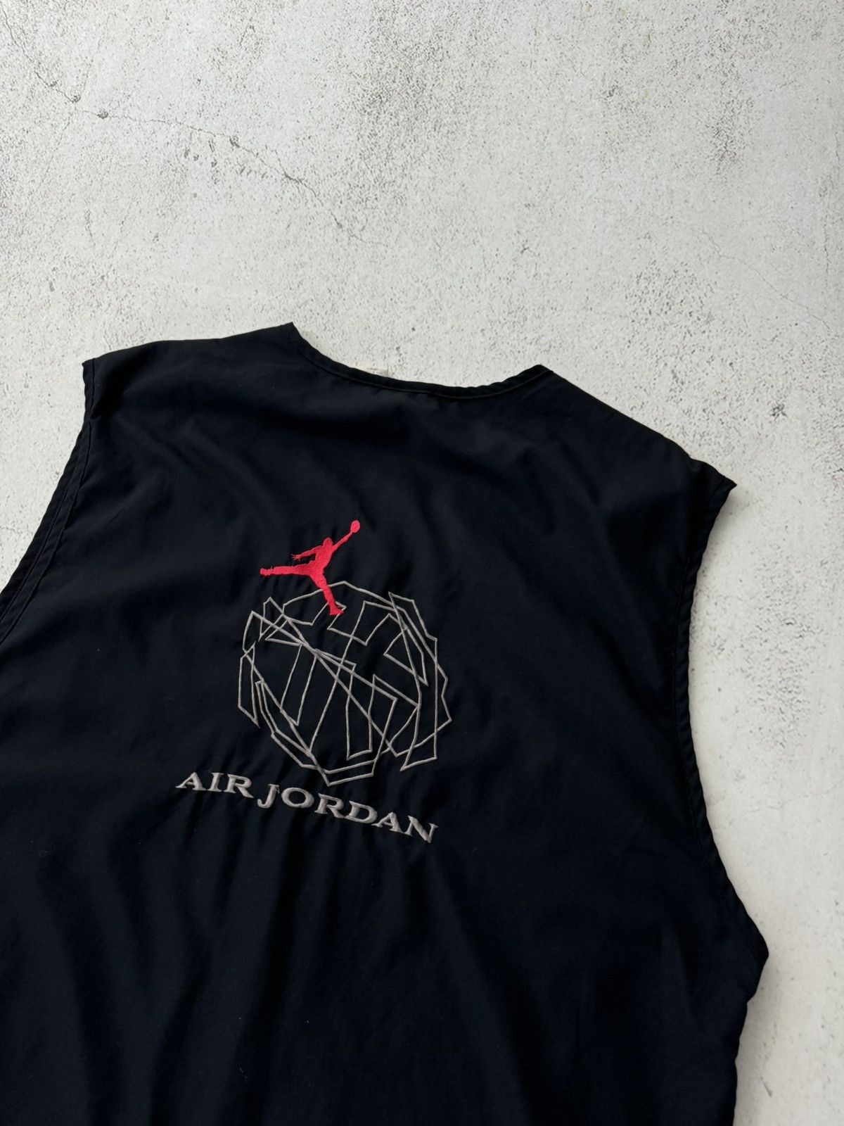Jordan Brand × Nike × Vintage Nike Air Jordan Vintage Logo Vest Size US XL / EU 56 / 4 - 11 Thumbnail