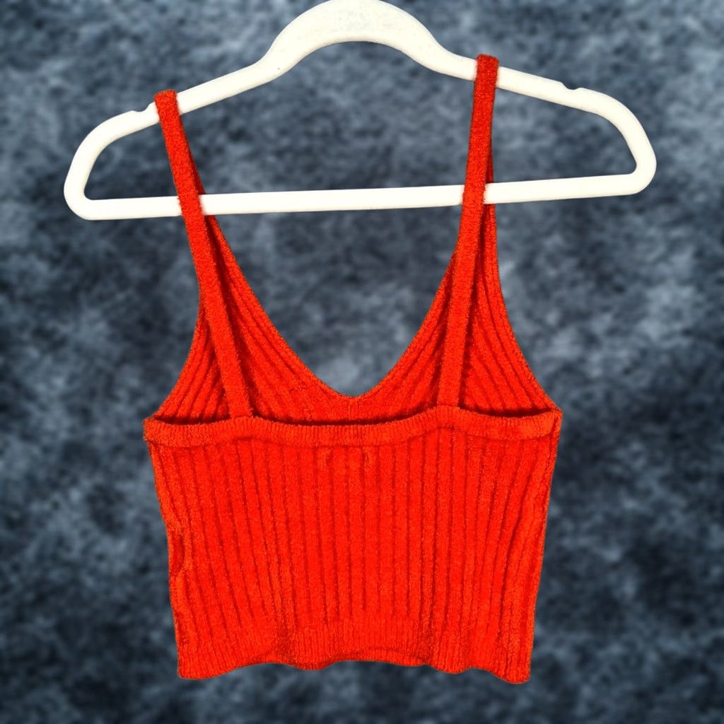 Vintage Silence + Noise Tank Cropped Womens Size Medium Red Knit Nylon Viscose Sleeveless V-Neck Cropped Tank Top Shirt Size M / US 6-8 / IT 42-44 - 1 Thumbnail