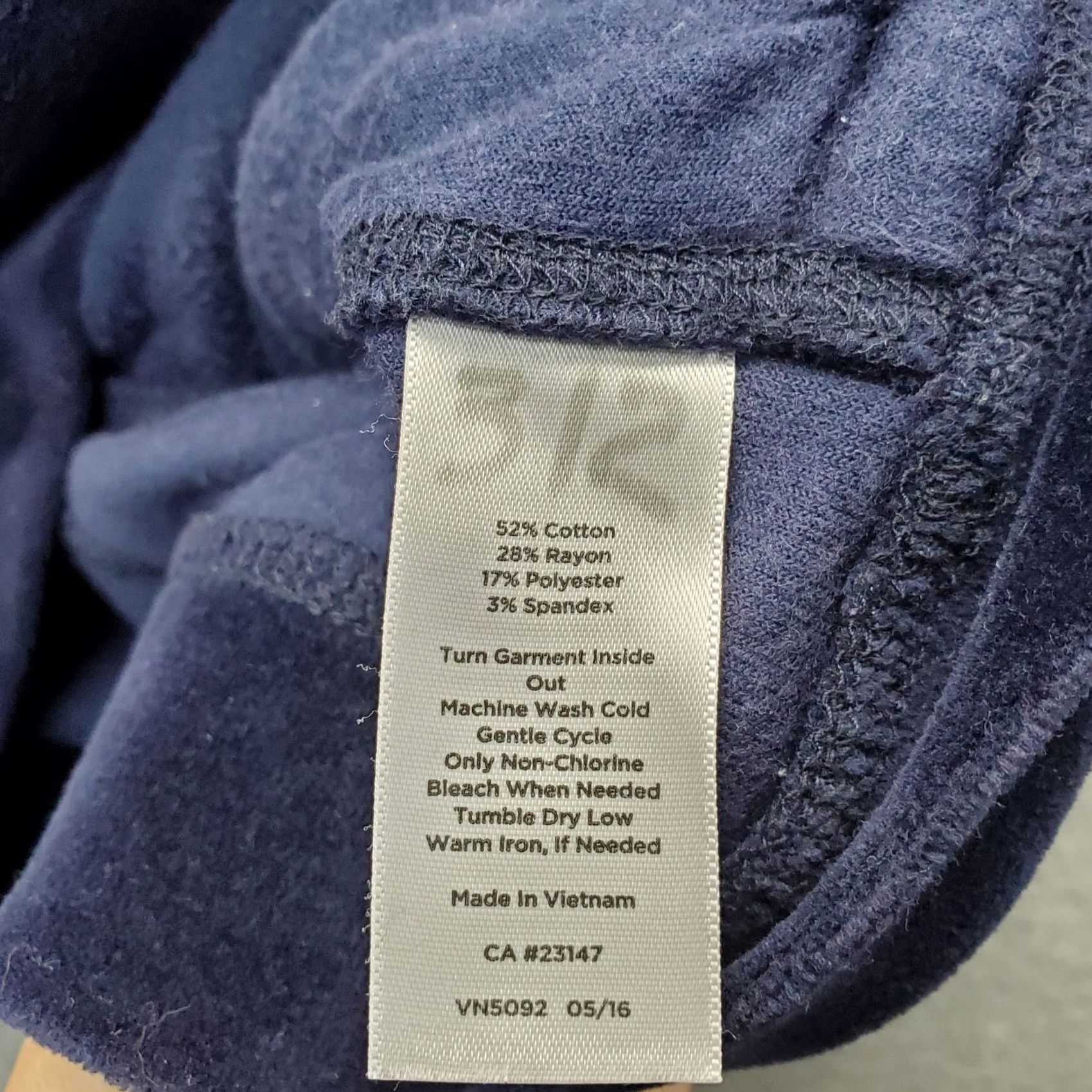 Talbots Talbots Velour Jacket Womens Petite Large Navy Long Sleeve Mock Neck Full Zip Size L / US 10 / IT 46 - 6 Thumbnail