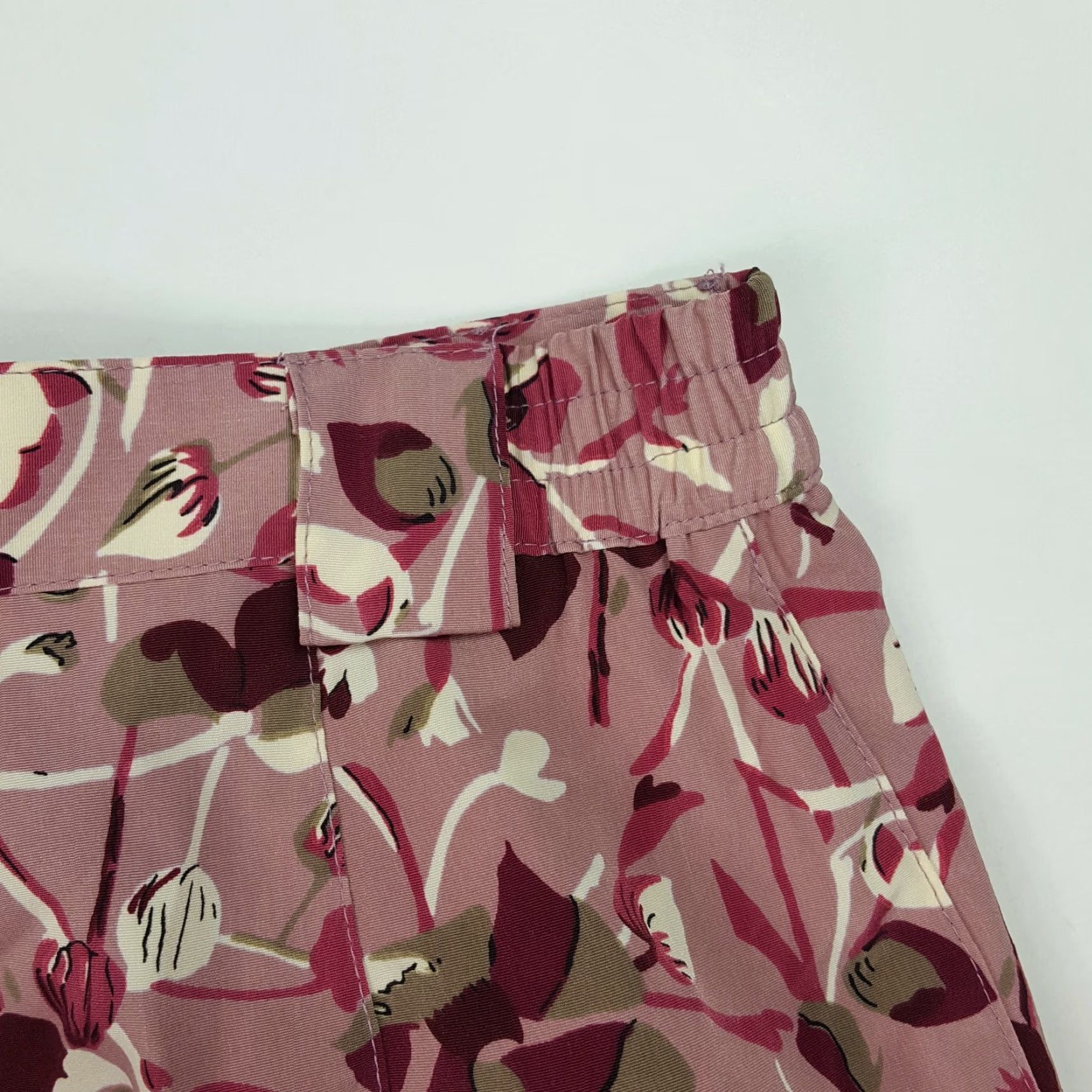 Vintage VINTAGE Bette & Court Golf Women’s Size 4 Pink Cherry Blossom Retro Outdoor Shorts Size 26" / US 2 / IT 38 - 6 Thumbnail