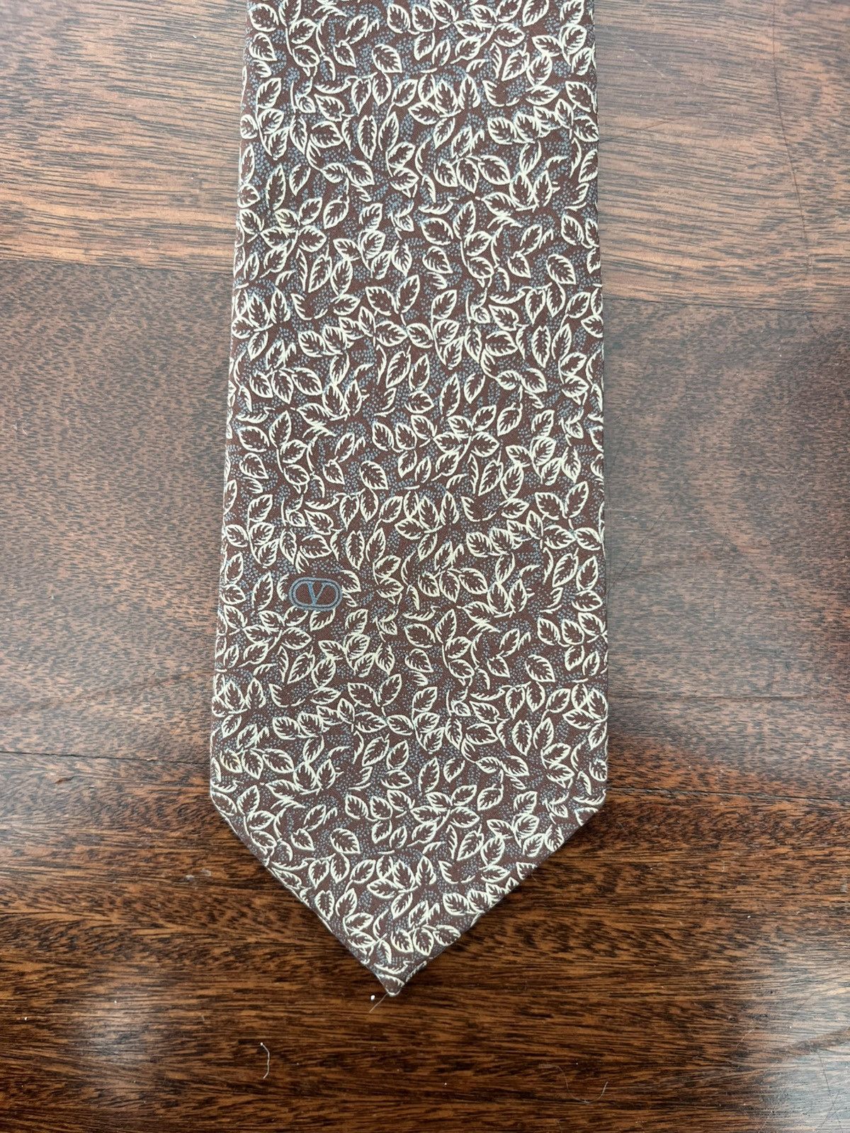 Vintage Valentino Brown Leaf Pattern Silk Tie