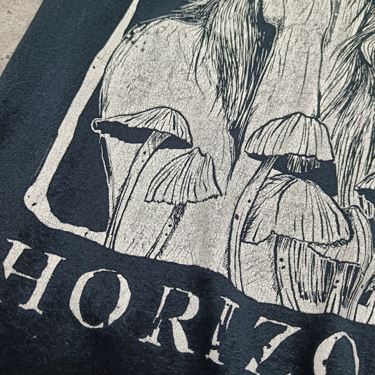 Band Tees Vintage 00s Bring Me The Horizon BMTH tee y2k rare Horror Size US M / EU 48-50 / 2 - 3 Thumbnail
