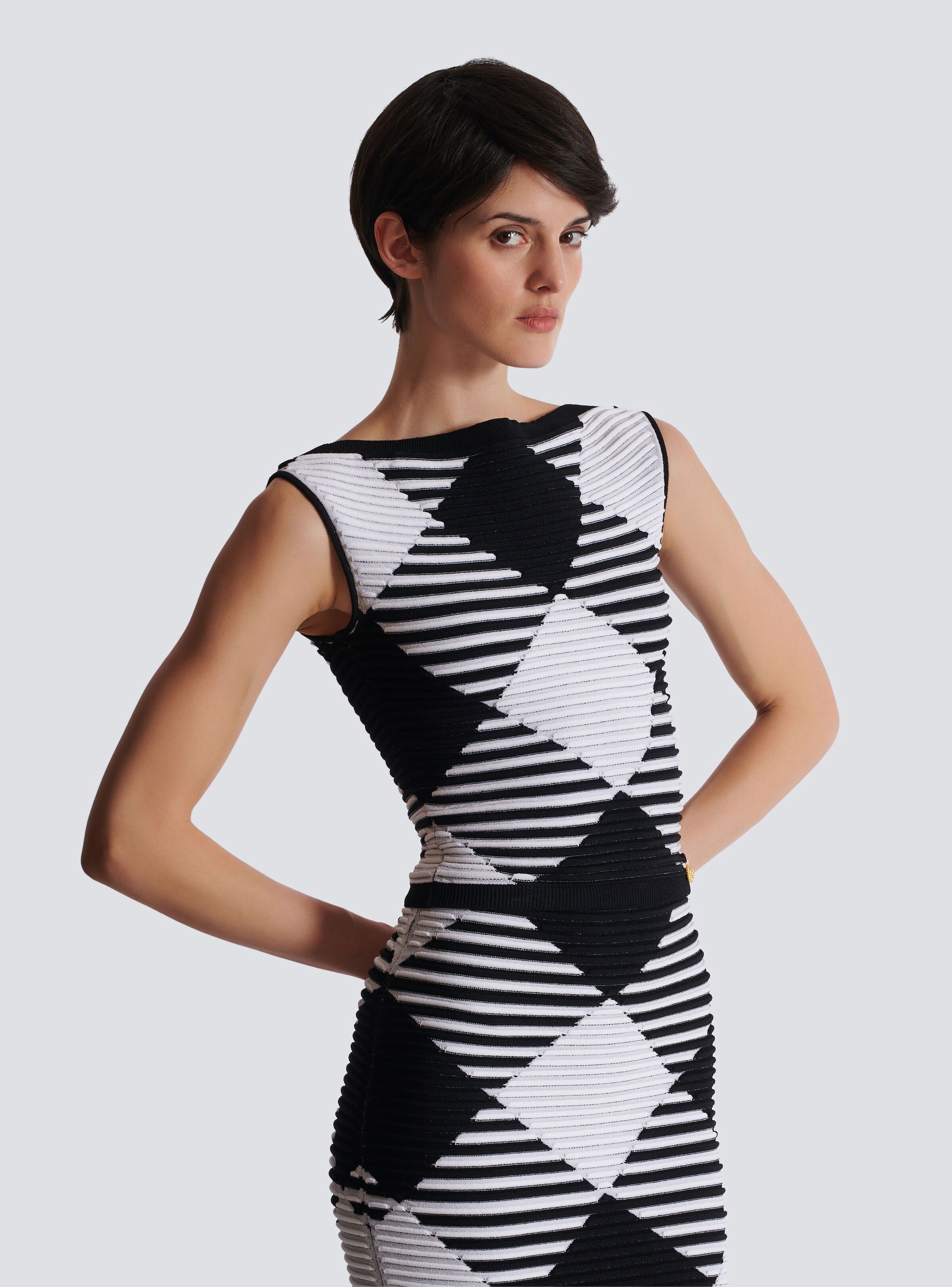 Balmain o1s1wg111025 Cropped Top in Black/White Size XS / US 0-2 / IT 36-38 - 7 Thumbnail