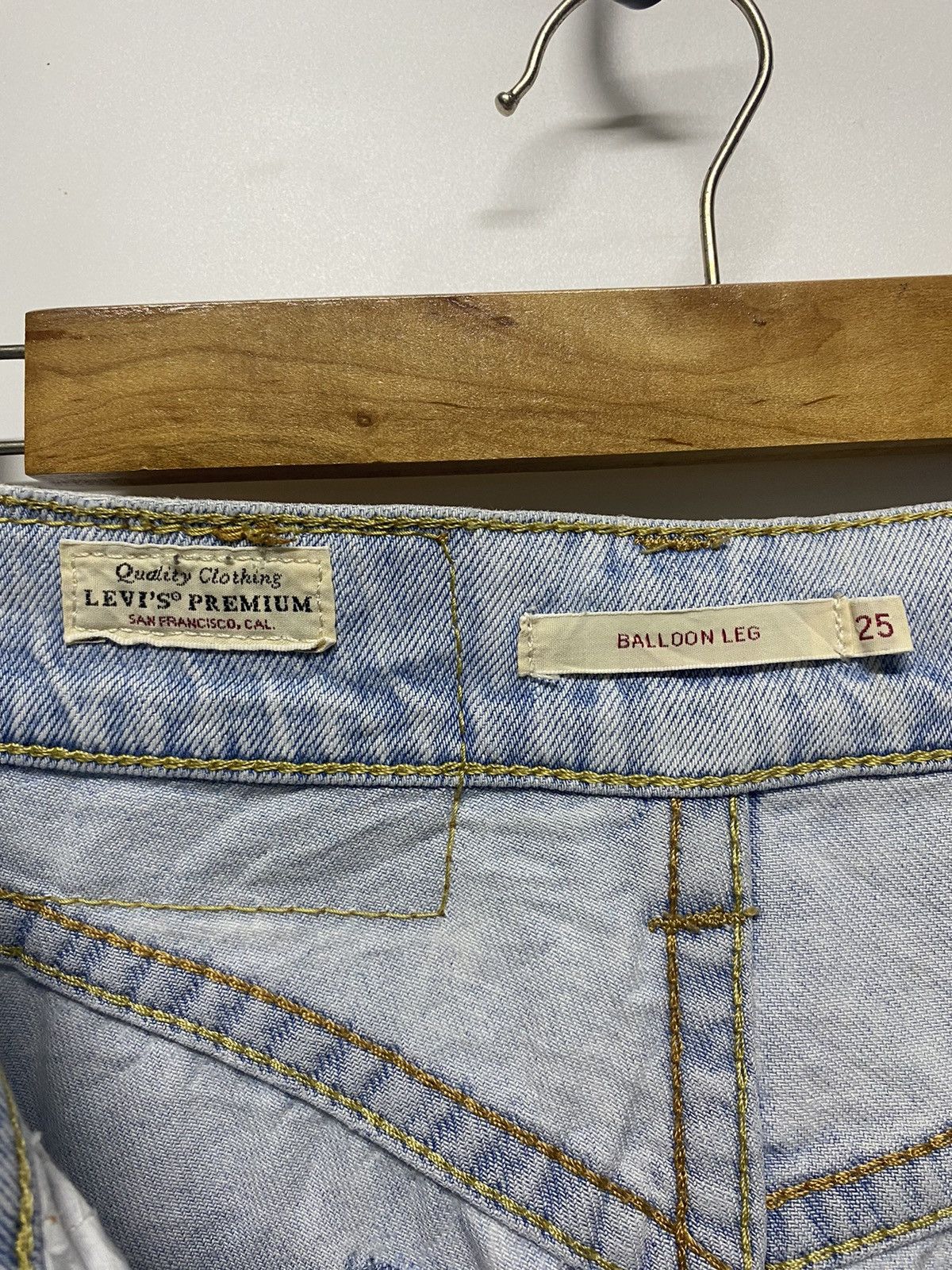 Levi's Levis Premium Jeans Distressed Denim Balloon Leg Big E Pants Size 26" / US 2 / IT 38 - 17 Thumbnail