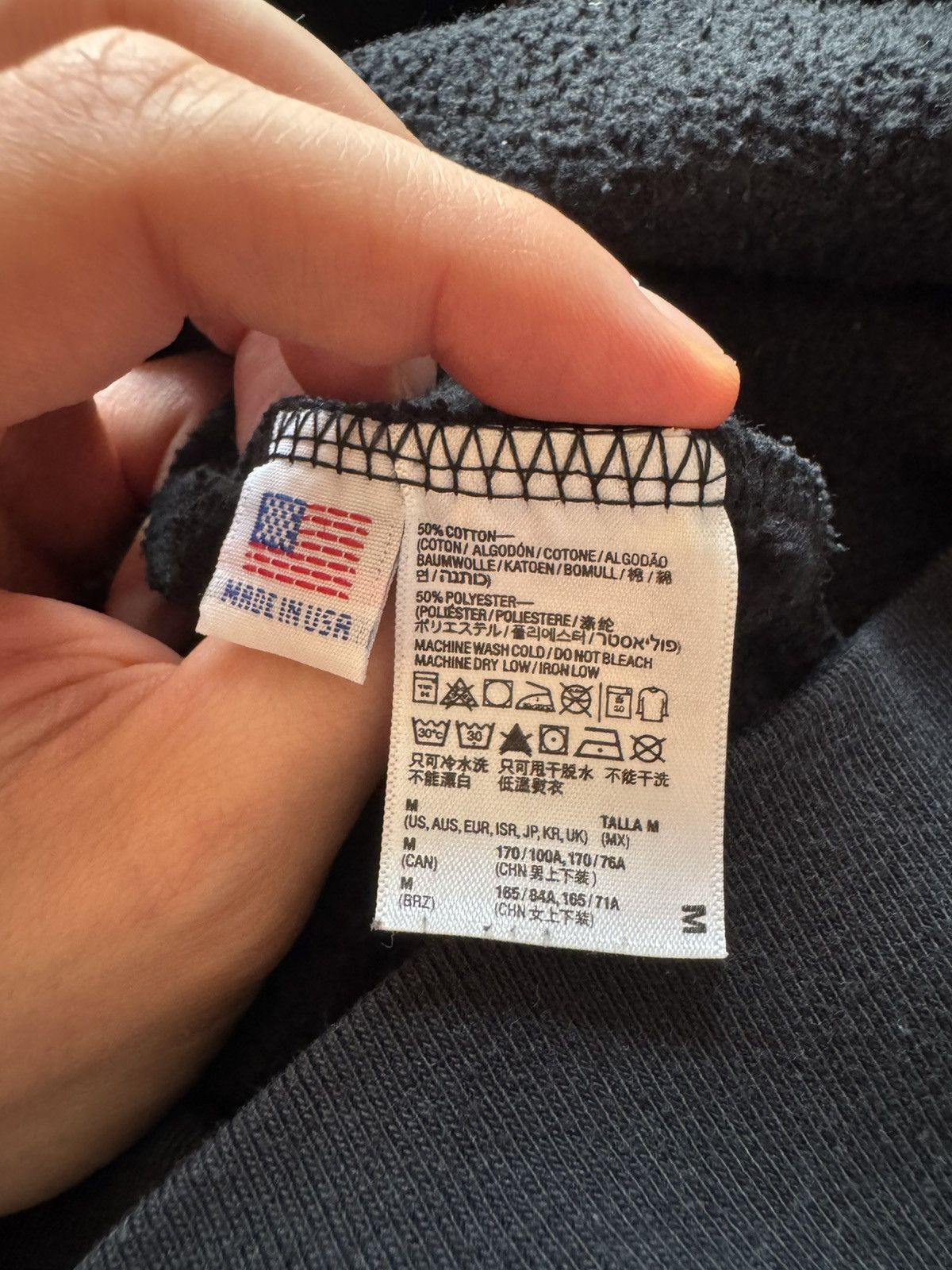 Vintage RARE BASQUIAT SHARK VINTAGE MALA NEW YORK ZIP SWEATSHIRT Size US M / EU 48-50 / 2 - 6 Thumbnail