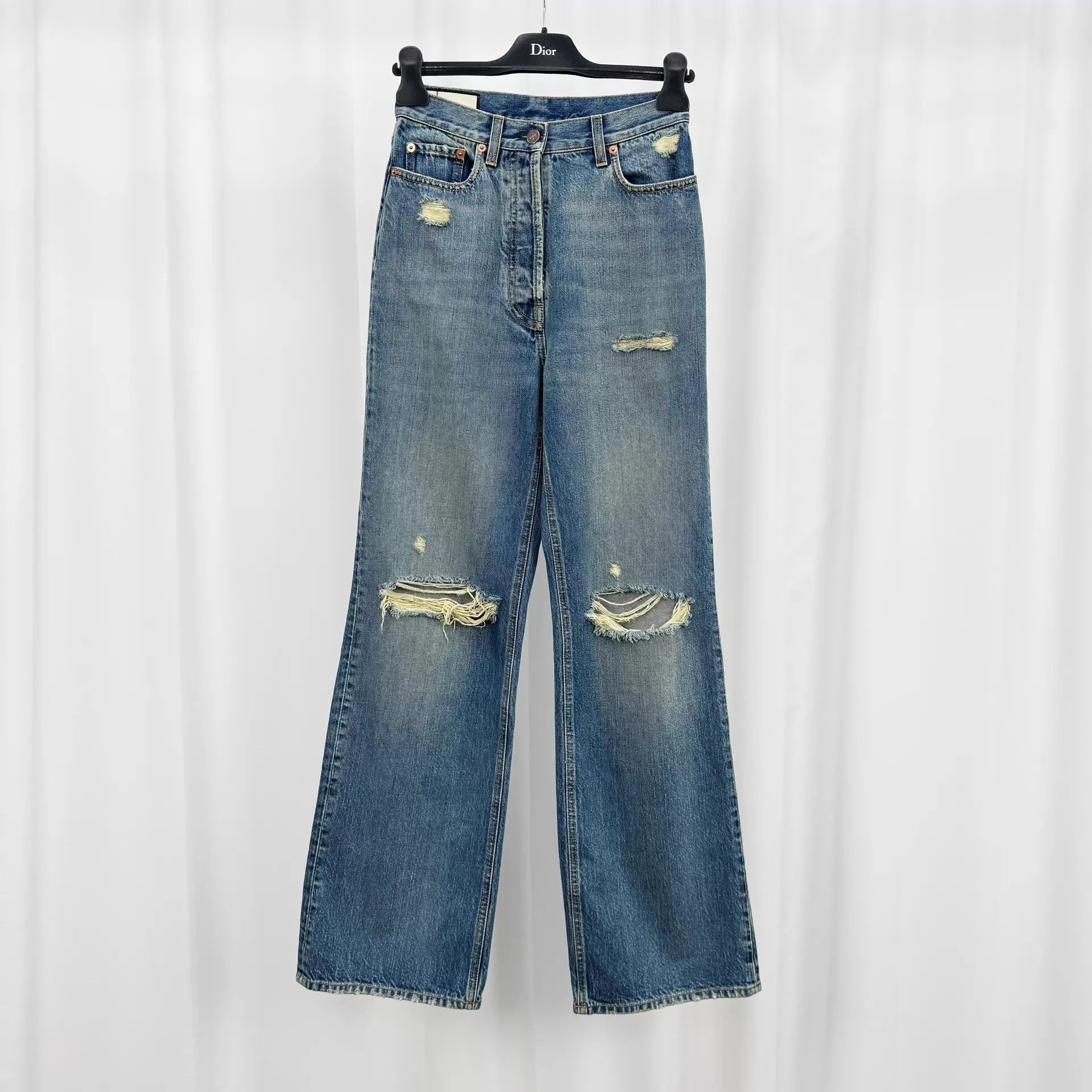Gucci Gucci ripped leather tag washed jeans 22 new Size 24" / US 00 / IT 34 - 1 Thumbnail