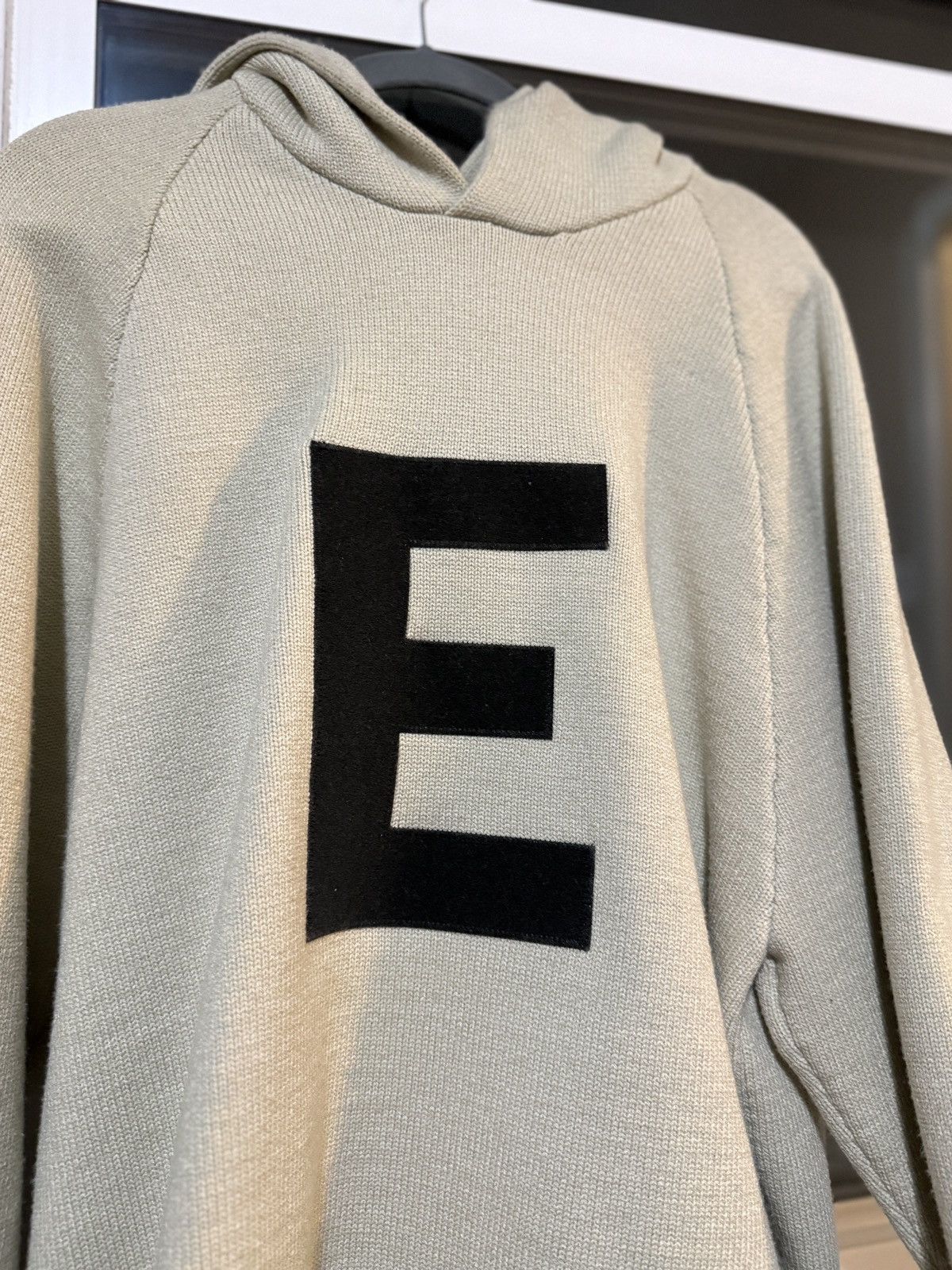 Essentials Fear of God Essential Big E Knit Hoodie Size US S / EU 44-46 / 1 - 2 Thumbnail