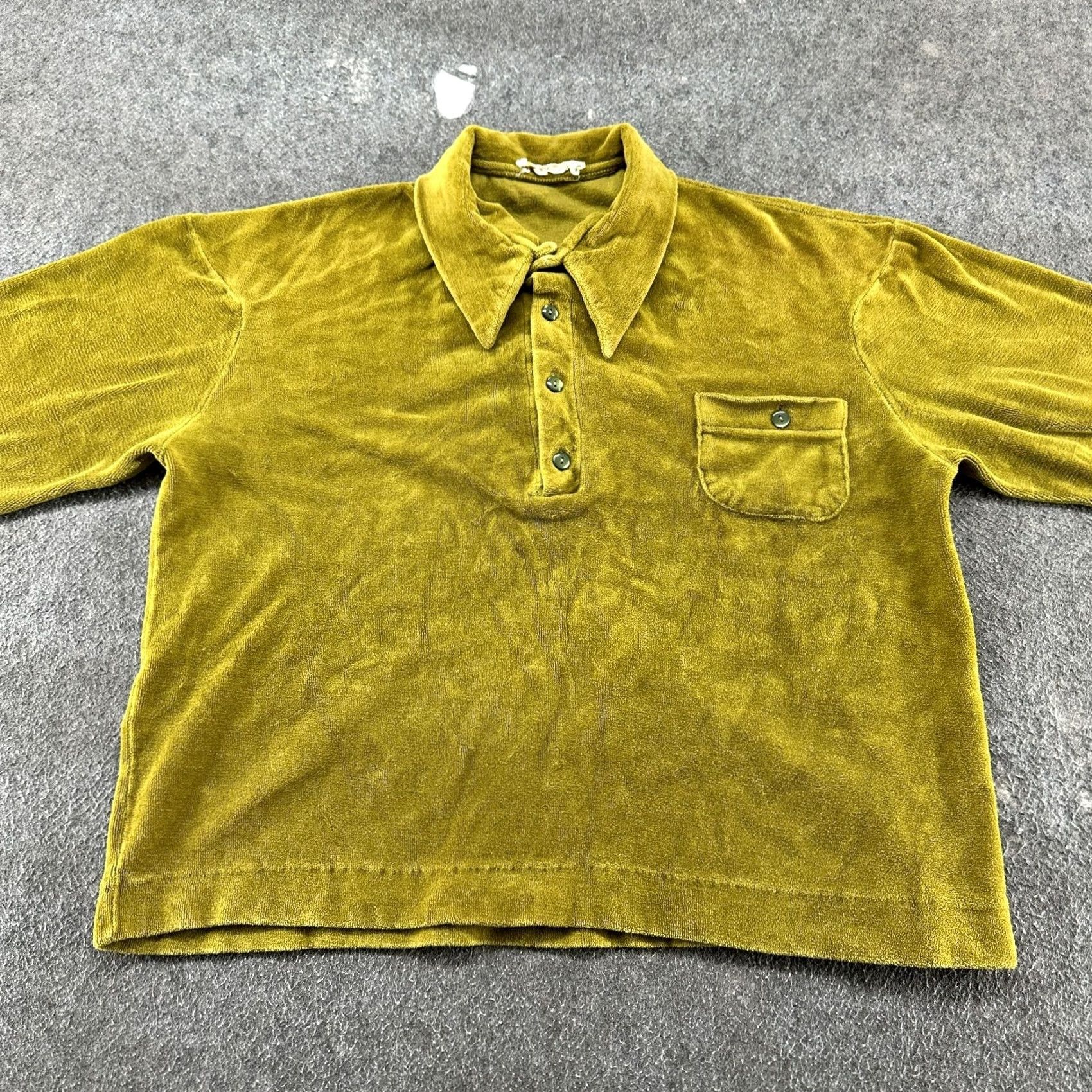 Velour VINTAGE Velour Polo Shirt Mens L Green Velvet Dagger Collar Solid Polo 60s 70s Mens L Green Velour Polo Shirt Vintage 70s Size US L / EU 52-54 / 3 - 2 Thumbnail