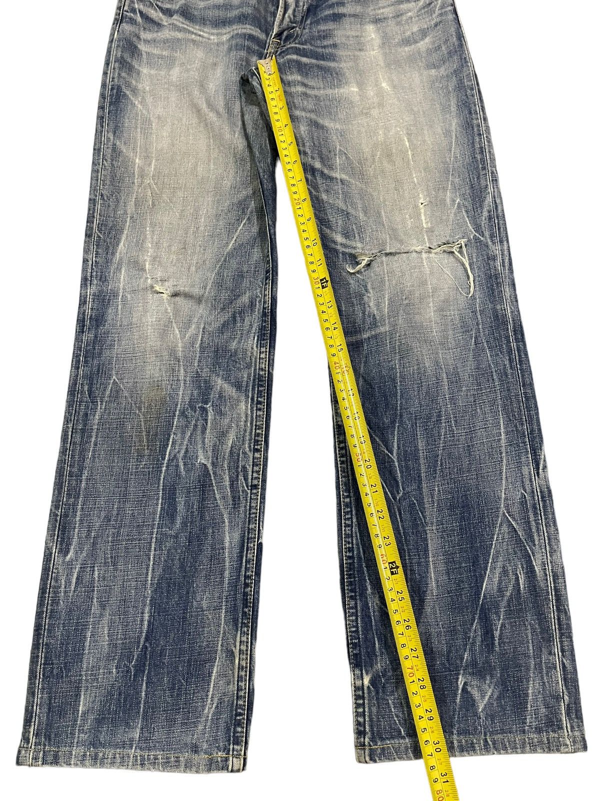 Levi's Vintage 90s Levis Blue Wash Style Distress Style Jeans Size US 32 / EU 48 - 11 Thumbnail