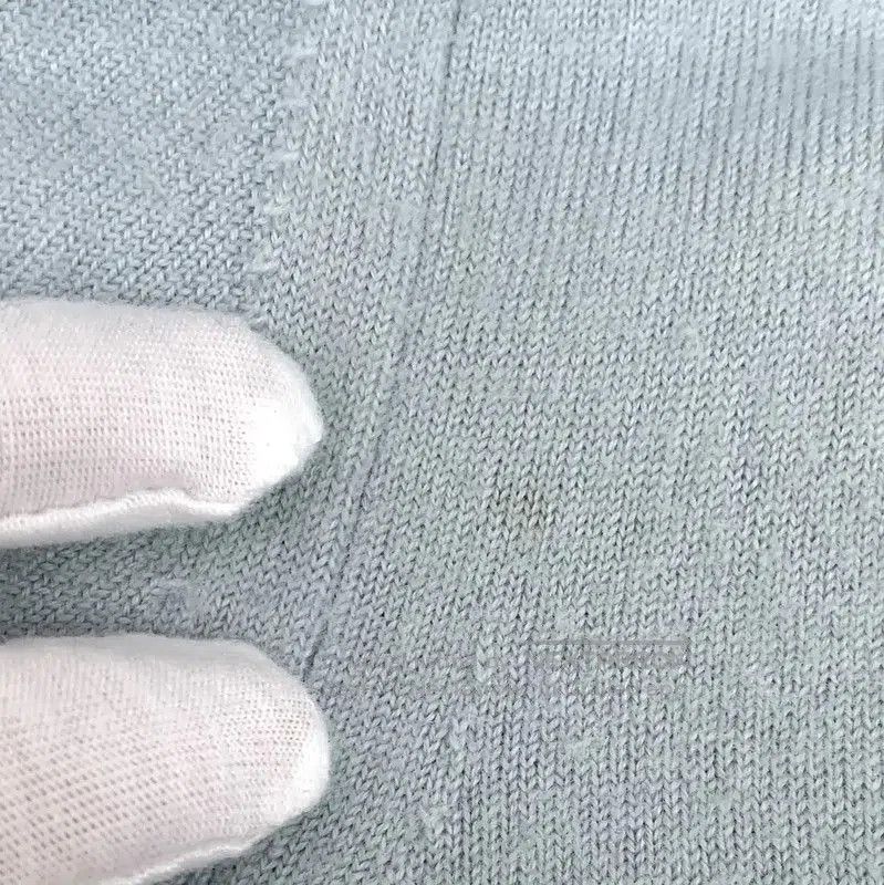Burberry Burberry Light Blue Wool Women's T-Shirt. Size S / US 4 / IT 40 - 7 Thumbnail