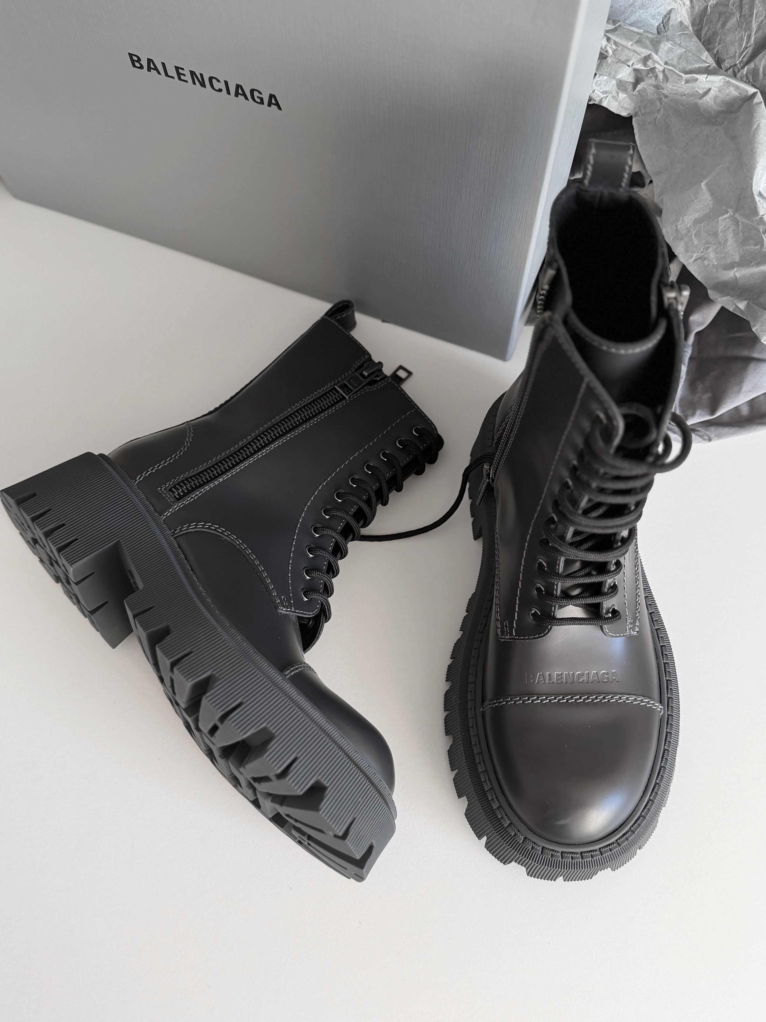 Balenciaga Balenciaga Tractor Boots | Grey Size US 8 / IT 38 - 8 Thumbnail