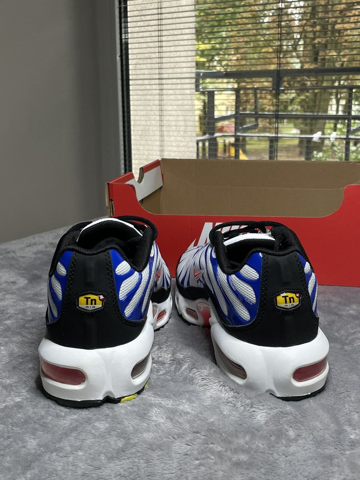 Nike Sneakers Nike Air Max Plus (GS) Size US 7.5 / IT 37.5 - 4 Thumbnail