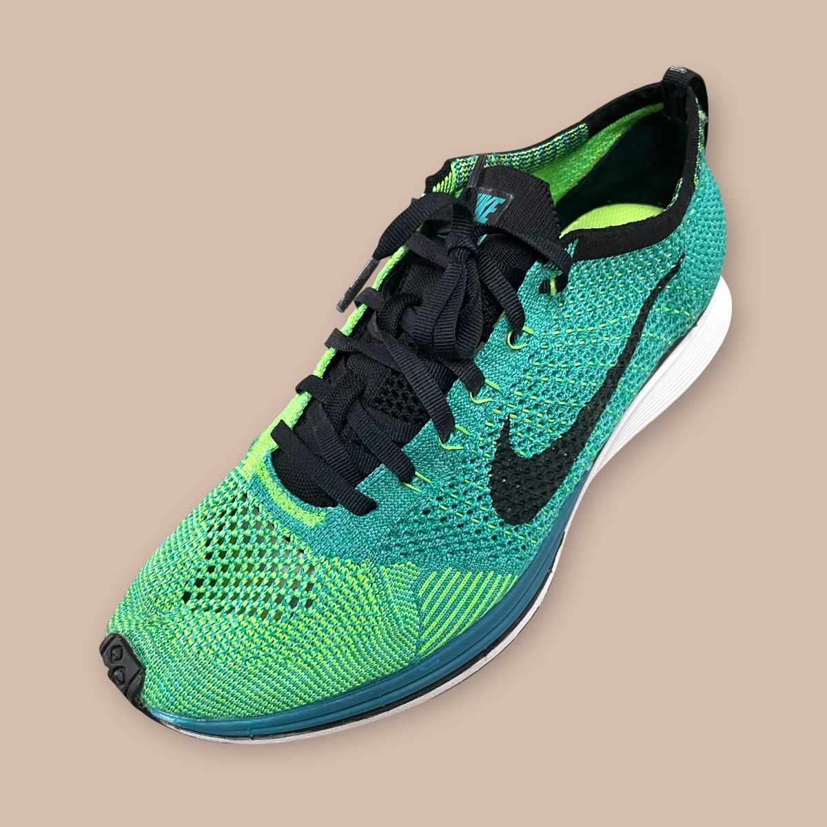 Nike Nike Flyknit Racer "Sport Turquoise" Size US 9.5 / EU 42-43 - 13 Thumbnail