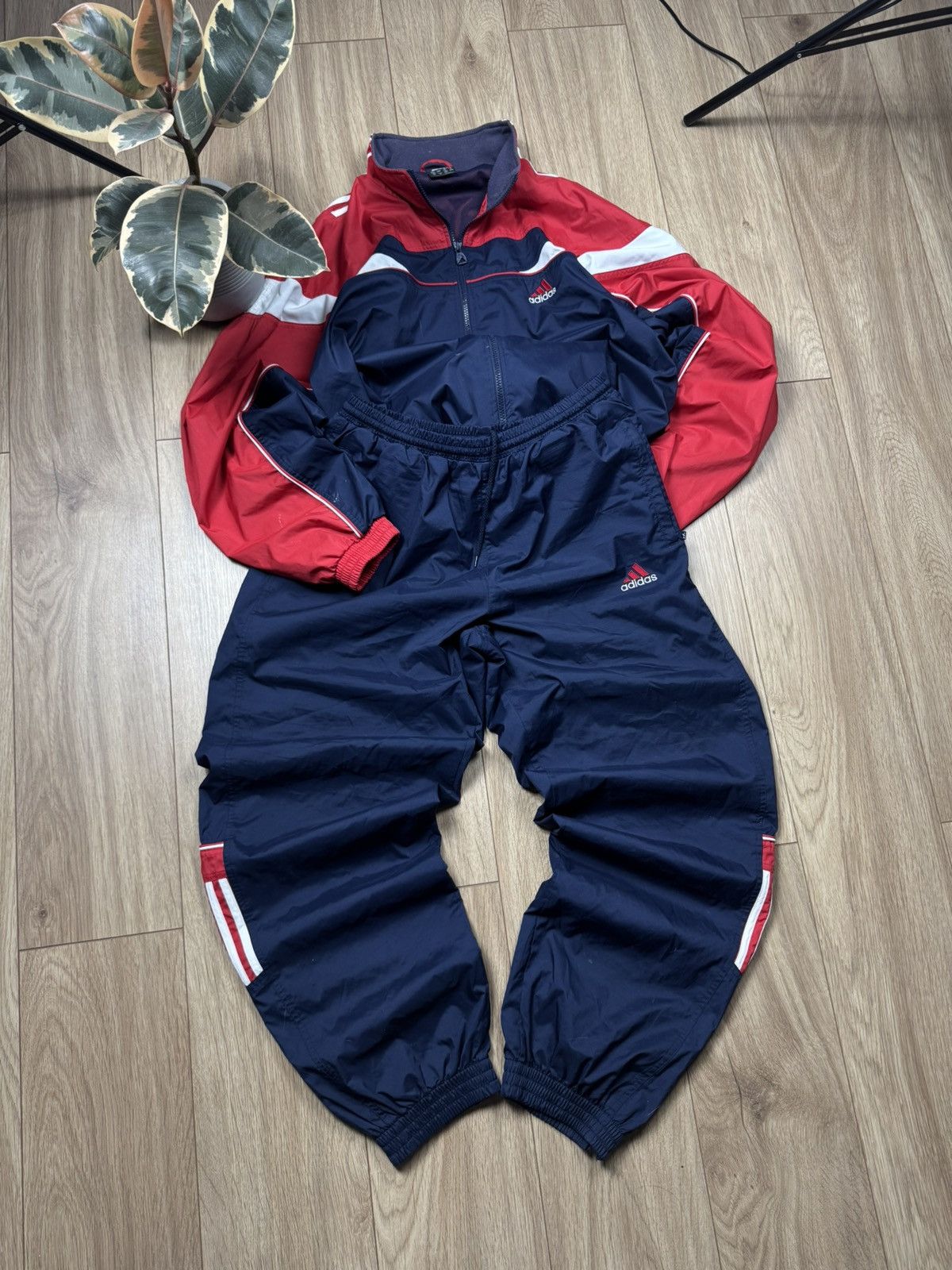 Adidas Vintage Trackind Suit Adidas Streetwear Mini Logo Rap Set Size US L / EU 52-54 / 3 - 1 Thumbnail