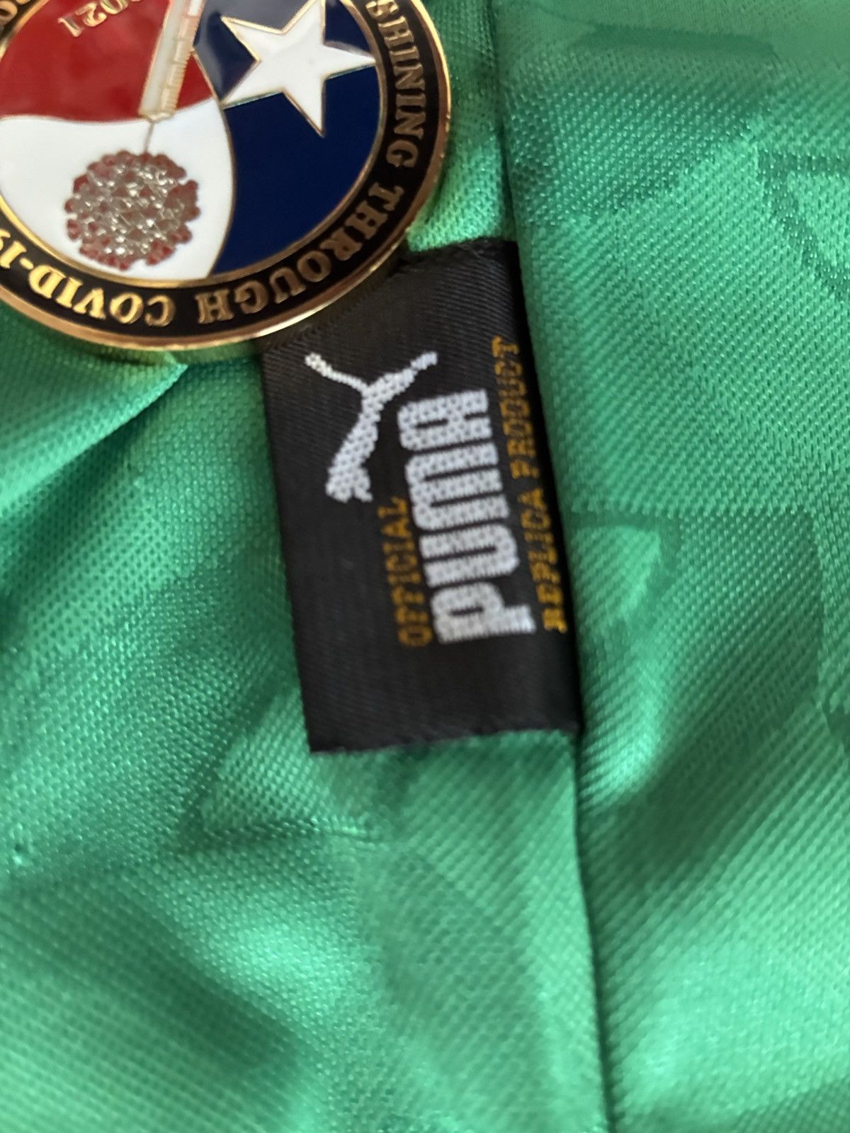 Puma 1998 Bulgaria Away Jersey Size US L / EU 52-54 / 3 - 6 Thumbnail