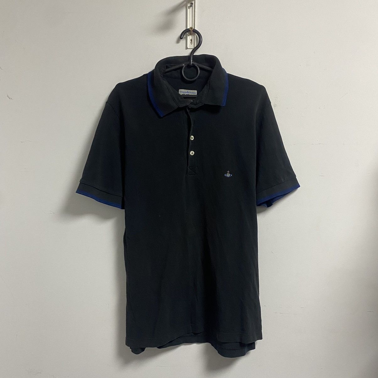 Vivienne Westwood Vintage Vivienne Westwood Polo Shirt Logo Orb Basic Y2k Size US XL / EU 56 / 4 - 1 Thumbnail