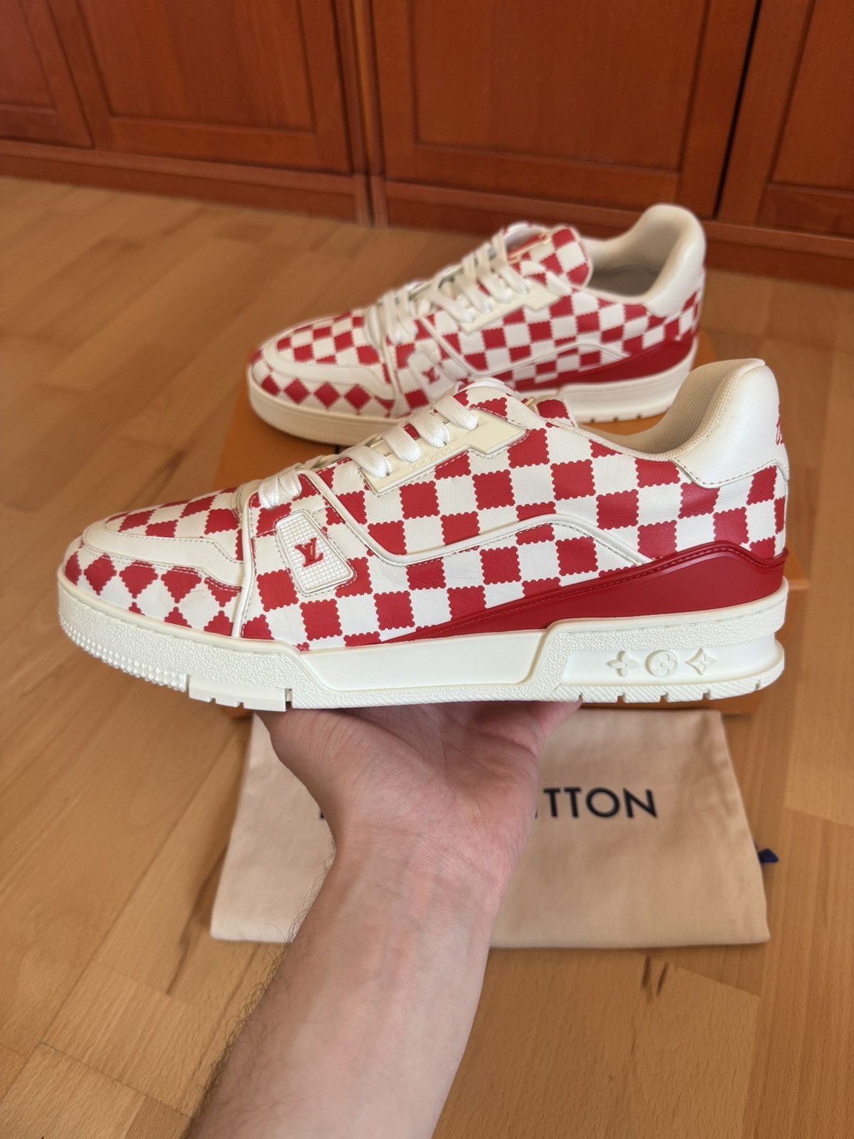 Louis Vuitton Louis Vuitton X Nigo LV Trainer Red White Damier Size US 10 / EU 43 - 2 Thumbnail