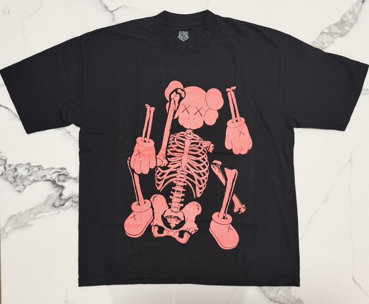 Kaws Kaws x Clipse Let God Sort Them Out Shirt Sz Large NEW Size US L / EU 52-54 / 3 - 1 Thumbnail