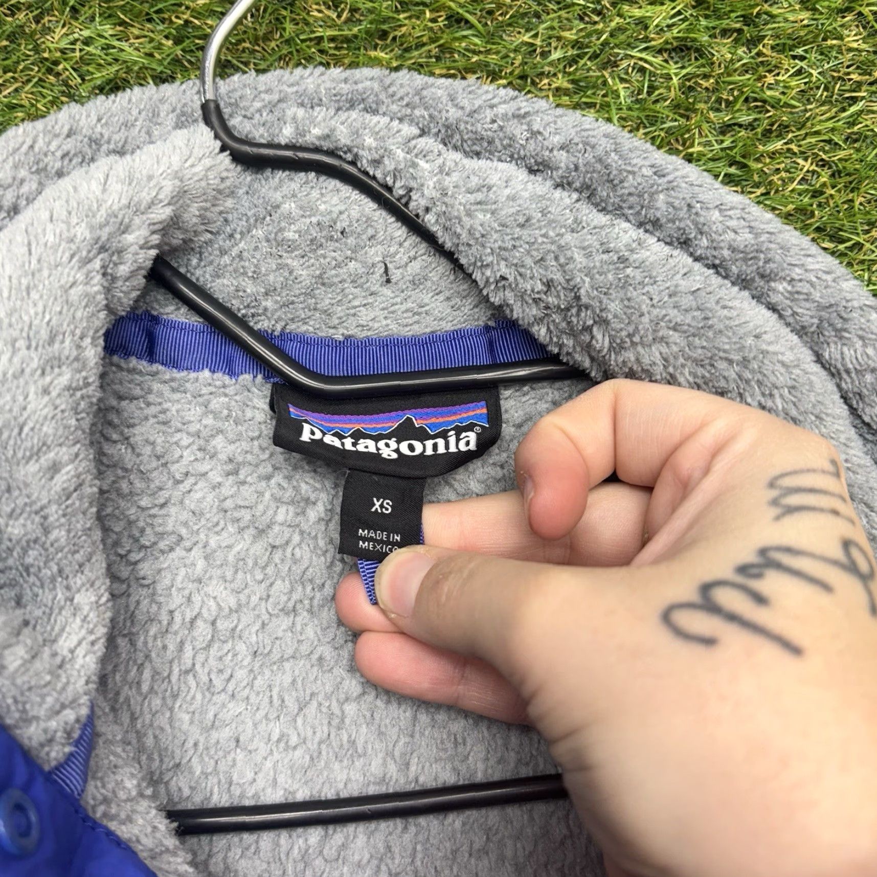 Patagonia Patagonia Snap Fleece Womens XS Gray Outdoor Cozy Hiking Sherpa 1/4 Snap Pullover Sweater Size XS / US 0-2 / IT 36-38 - 7 Thumbnail