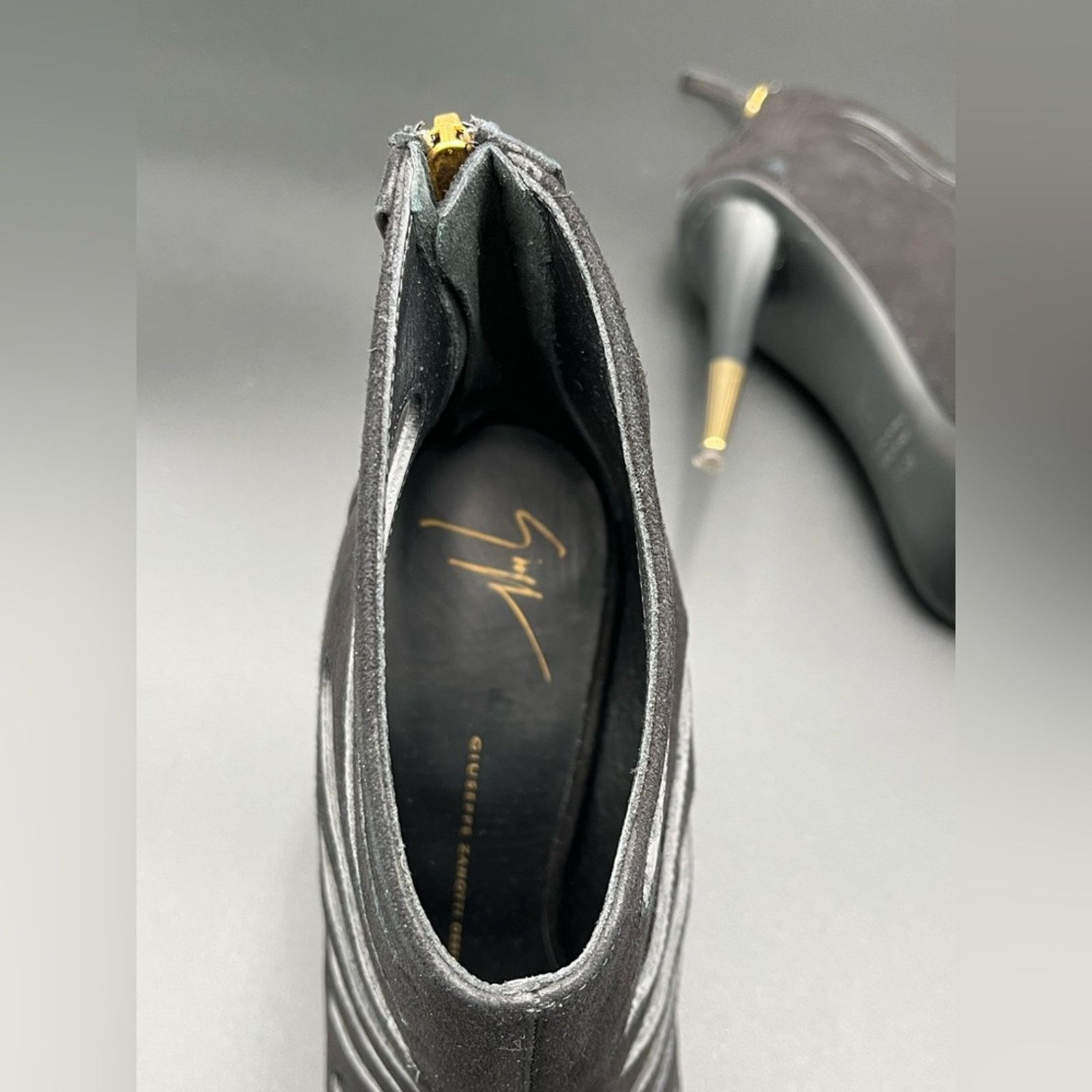 Giuseppe Zanotti Giuseppe Zanotti Black Ester Camoscio 110 Nero Pumps Heels Size US 9.5 / IT 39.5 - 12 Thumbnail