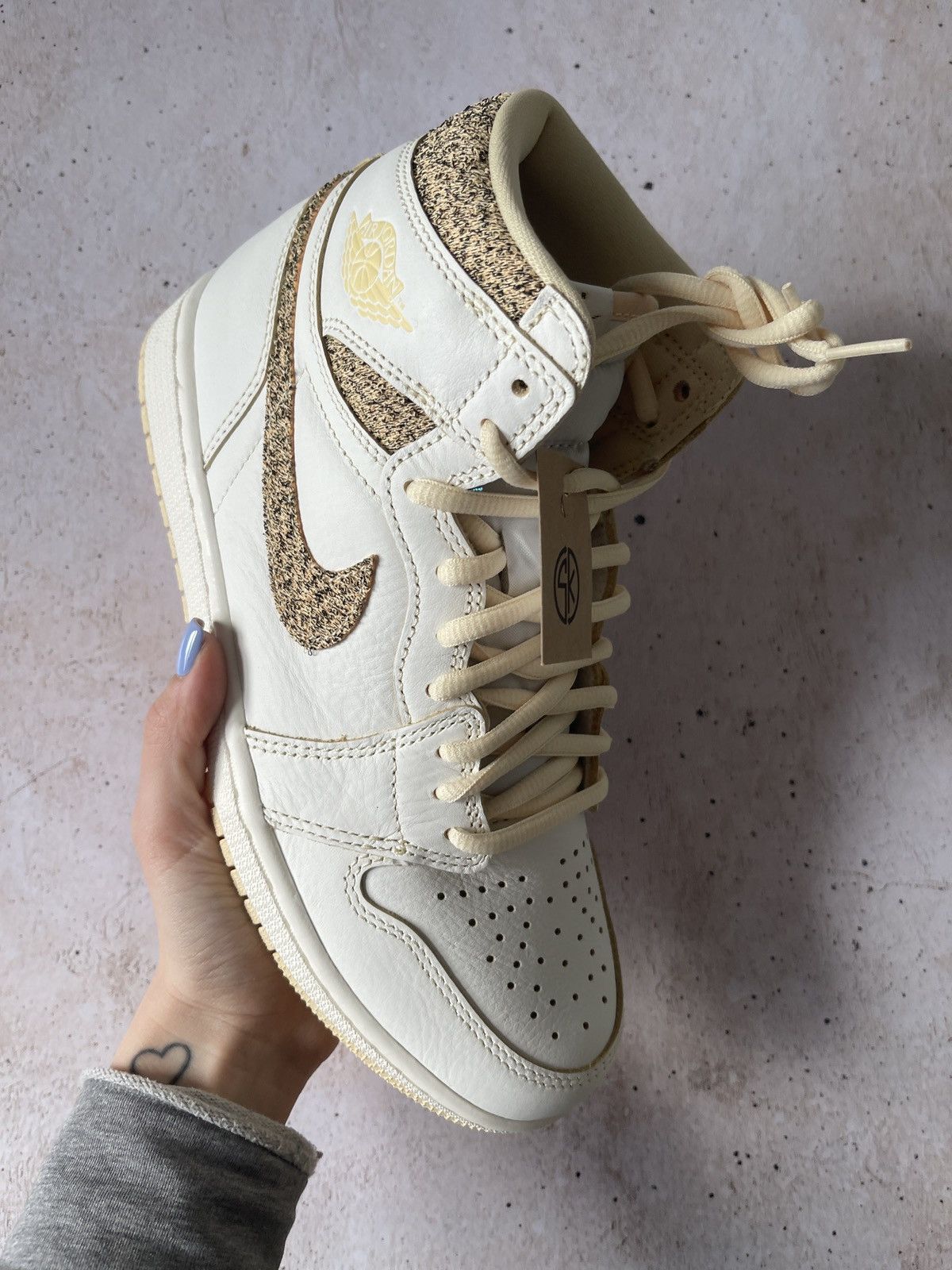 Jordan Brand Jordan 1 Retro High OG Craft Vibrations Of Naija sneakers Size US 7.5 / EU 40-41 - 3 Thumbnail