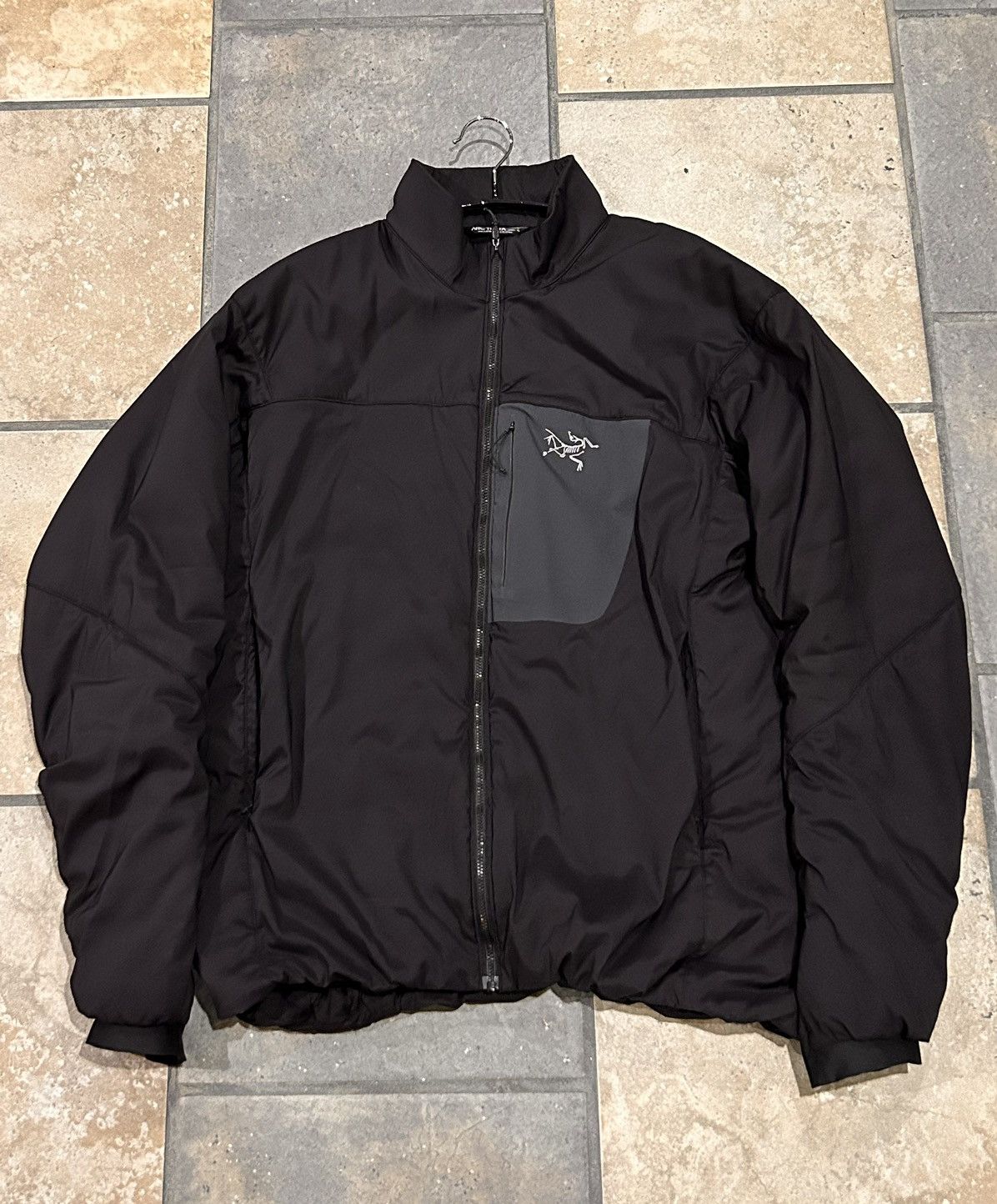 image of Arcteryx Arc’Teryx Proton Lt Jacket Men in Black (Size XL)