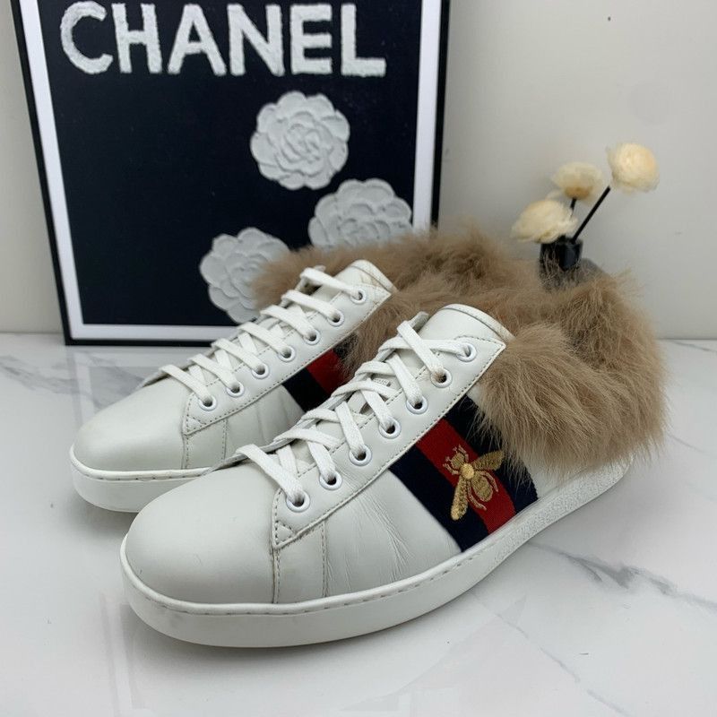 Gucci Men's Casual Sneakers with Bee Embroidery -