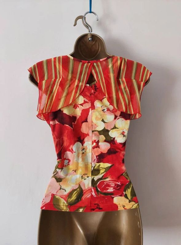 Vintage Verse vintage top 8/10 Size M / US 6-8 / IT 42-44 - 2 Thumbnail