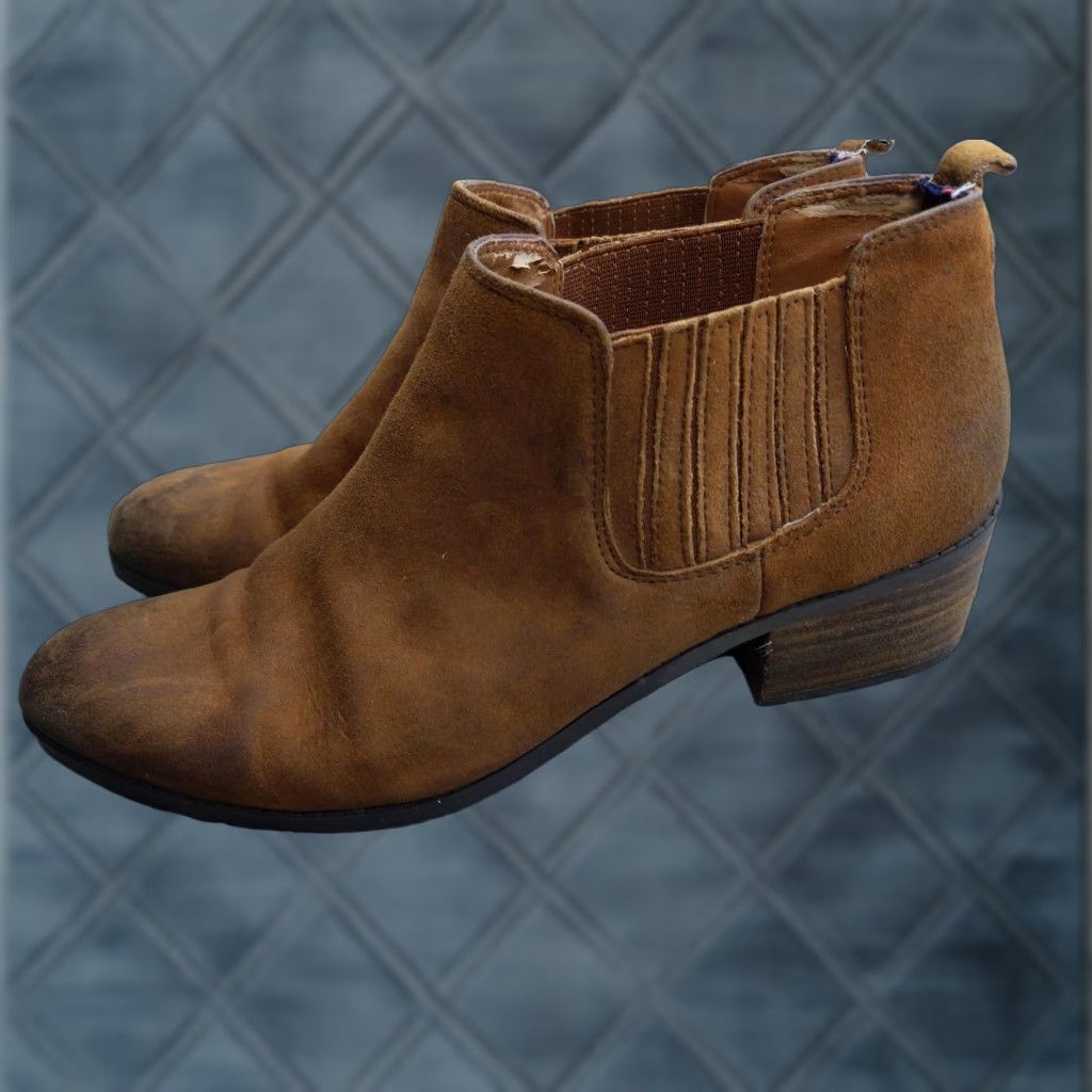 Tommy Hilfiger Tommy Hilfiger Boots Womens Chelsea Ankle Brown Suede 10 M Block Heel TWRIPLEY Size US 10 / IT 40 - 1 Thumbnail