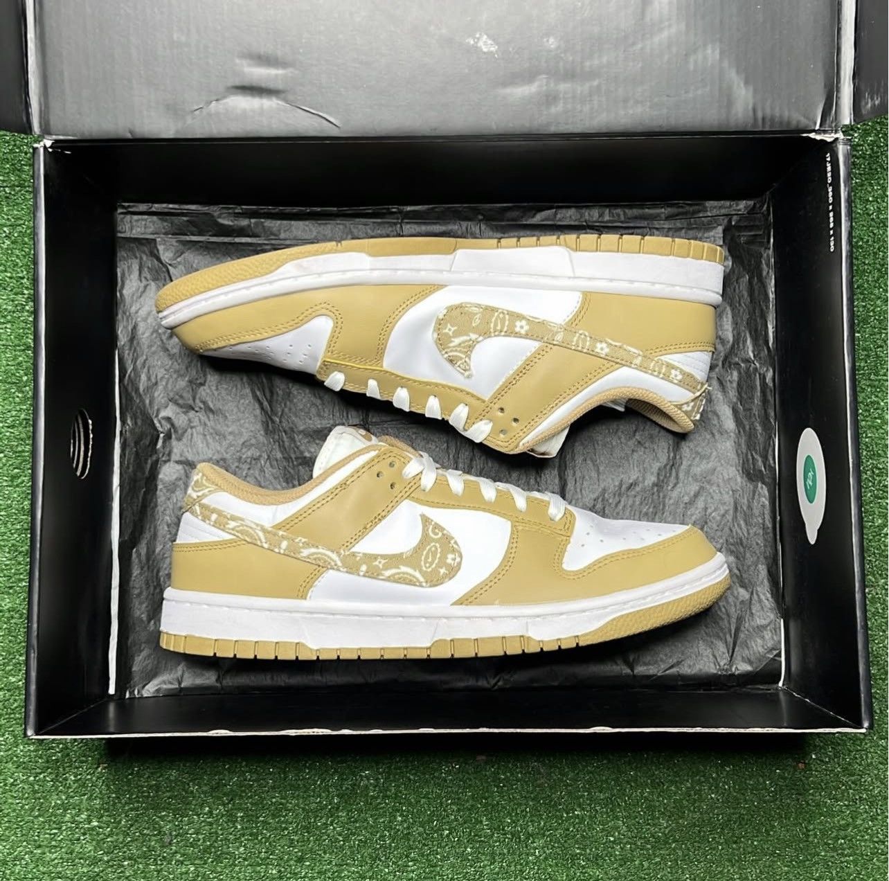 Nike Nike Wmns Dunk Low ‘Barley Paisley’ Size US 8.5 / EU 41-42 - 2 Thumbnail