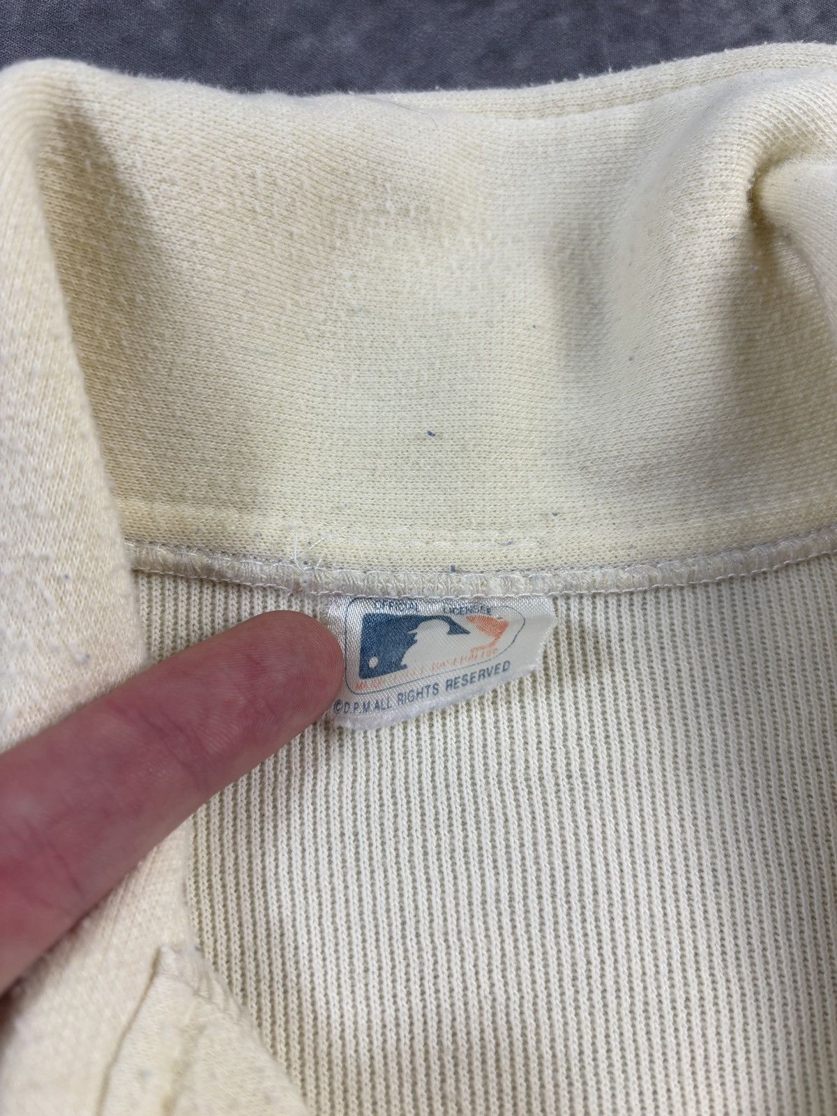 MLB × Vintage Vintage Polo Shirt 1990s MLB Inc. ShortSleeve Cream Pullover Size US M / EU 48-50 / 2 - 3 Thumbnail