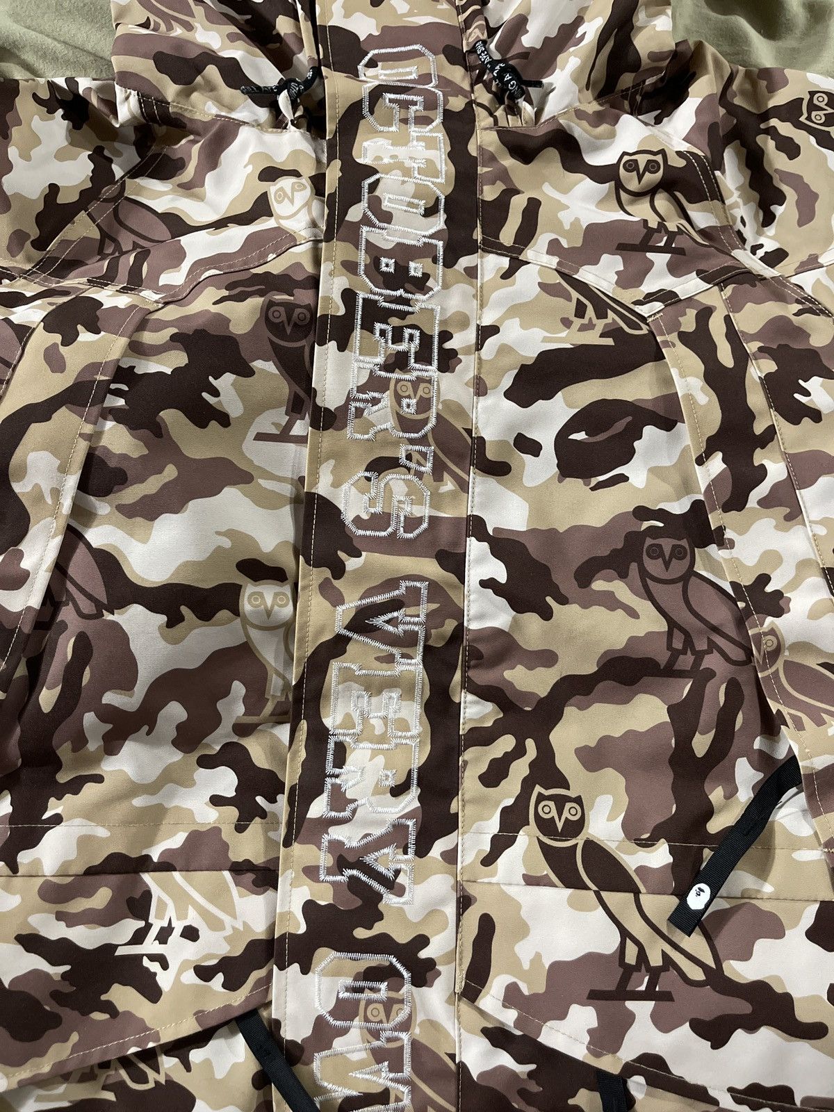 Bape × October's Very Own Bape x OVO Woodland Camo Beige Size US XL / EU 56 / 4 - 2 Thumbnail