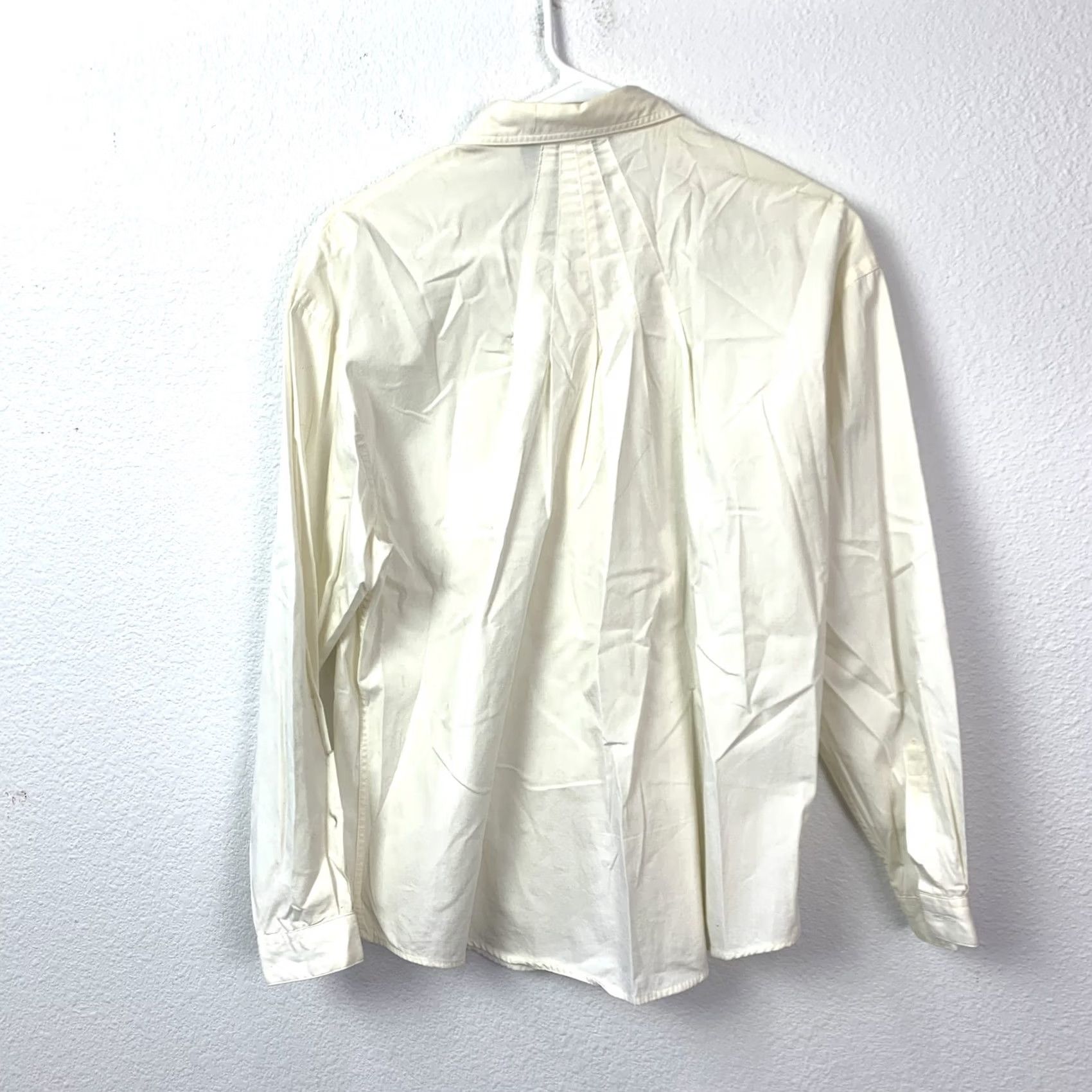 Vintage Woolrich Women's Button-Up Shirt Long Sleeve Embroidered Winter White, 100 Cotton, Casual Workwear, Floral Solid, L, Regular, Vintage? Size L / US 10 / IT 46 - 7 Thumbnail