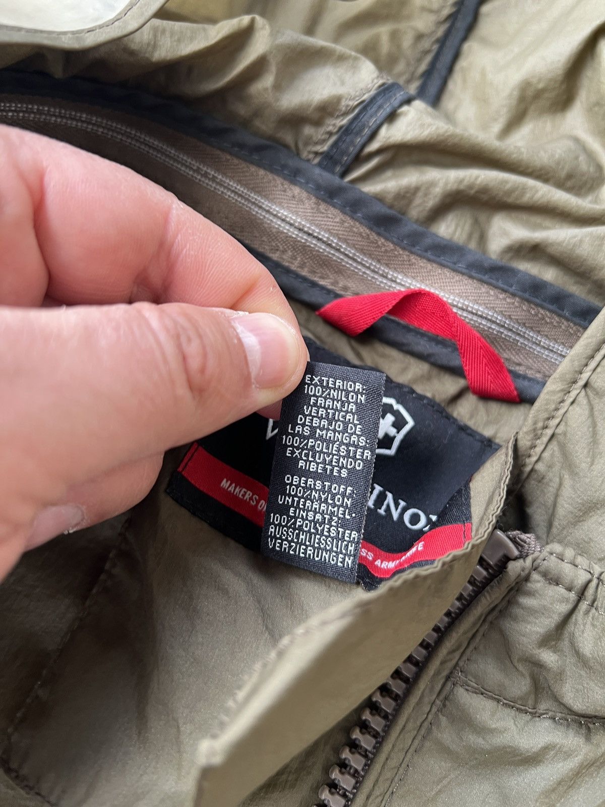 Victorinox Victorinox Nylon Jacket Khaki Size L / US 10 / IT 46 - 5 Thumbnail