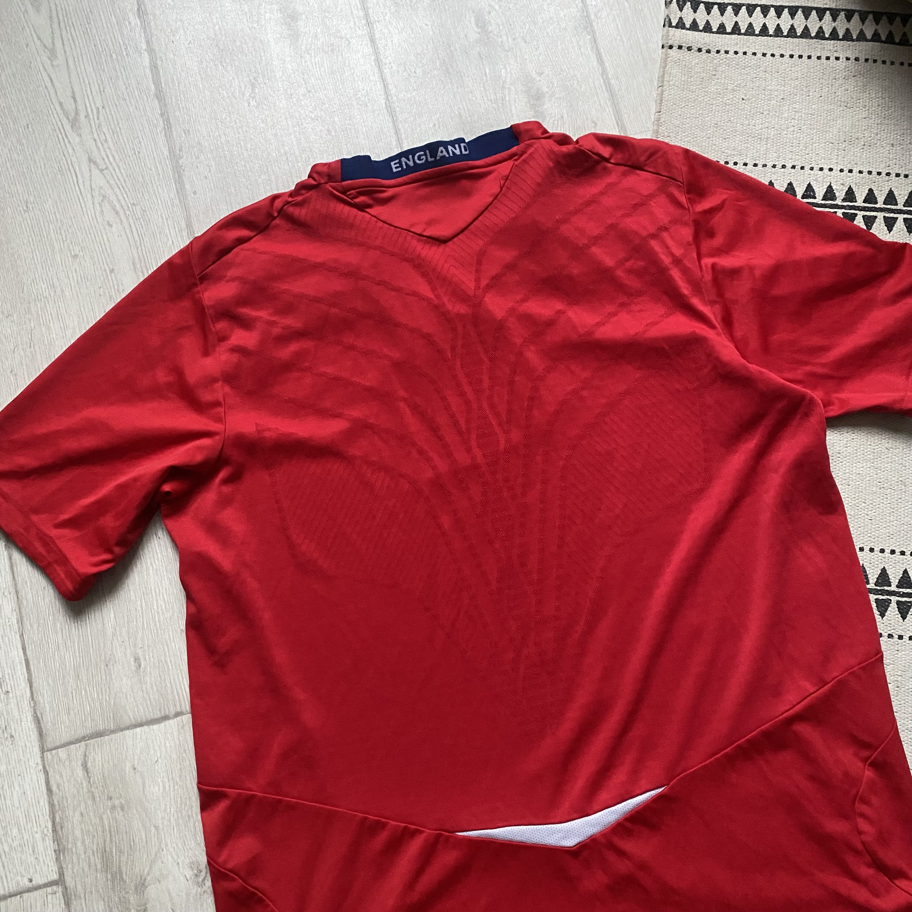 Umbro ⚽️ Vintage Umbro England Soccer jersey Center logo Blockore Size US L / EU 52-54 / 3 - 9 Thumbnail