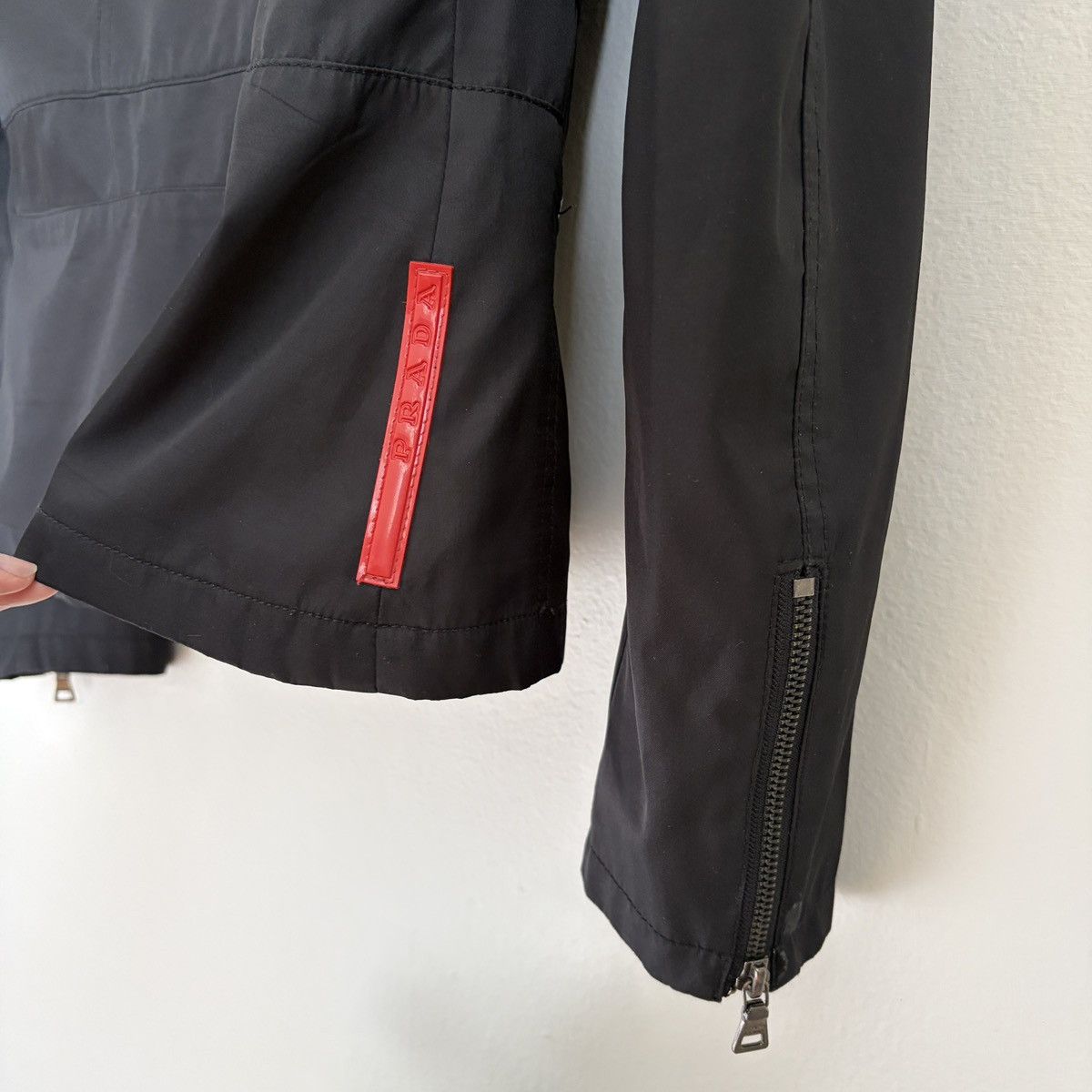 Prada Prada sport vintage lightweight jacket Size S / US 4 / IT 40 - 7 Thumbnail
