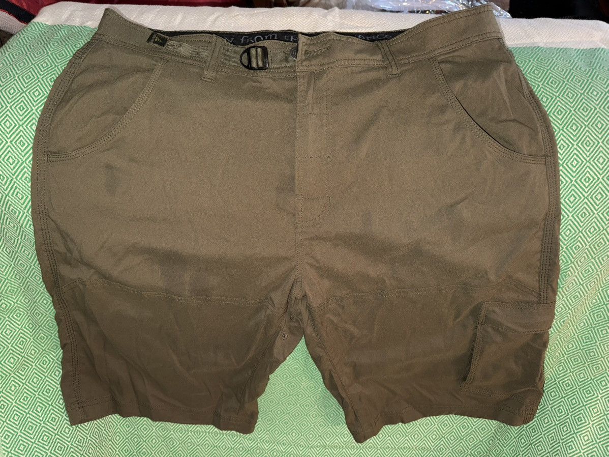 Prana PRANA “Zion” Belted cargo-style stretch Hiking Shorts - 38 Size US 38 / EU 54 - 1 Thumbnail