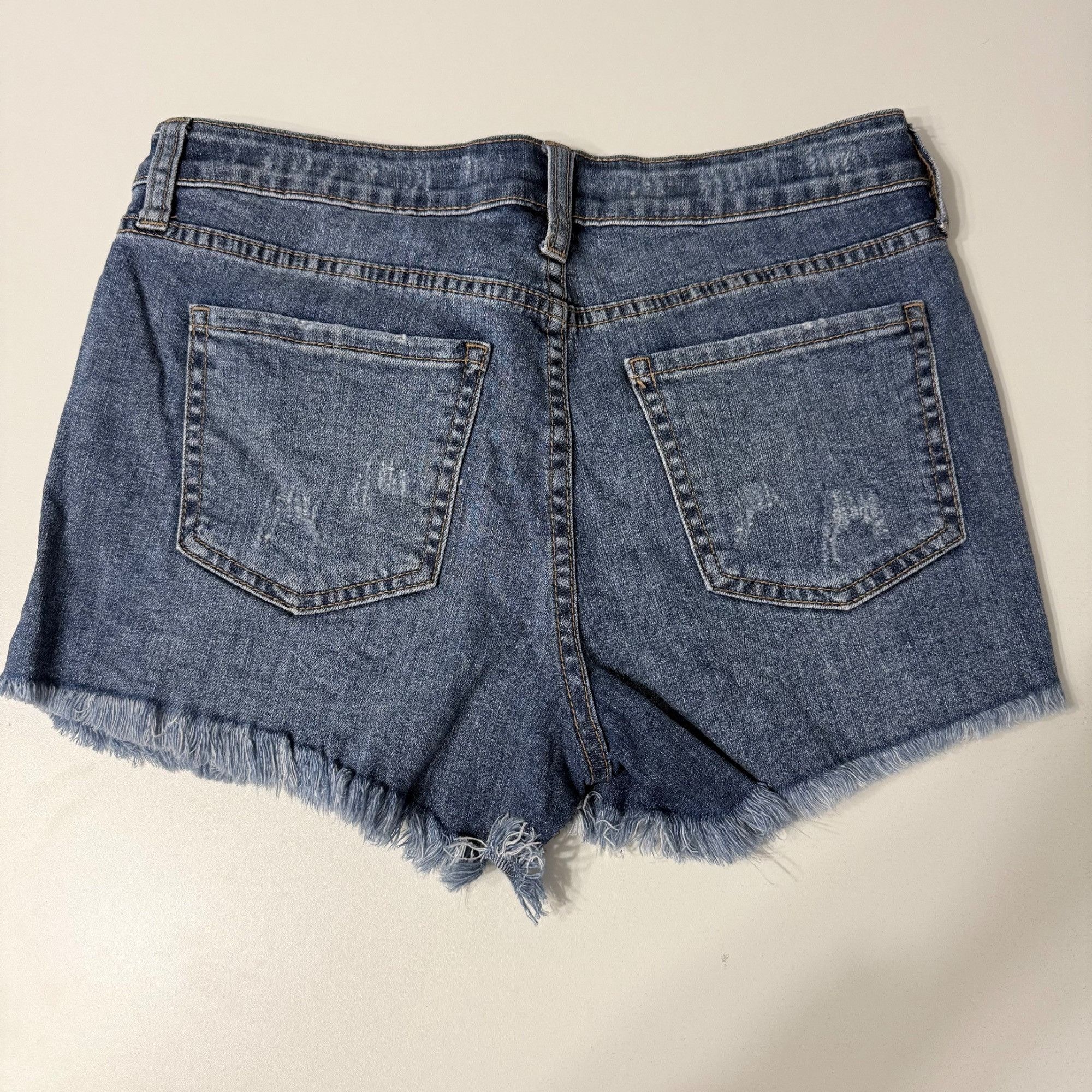 Other Just Usa Distressed Denim Shorts With Raw Hem Size 27 Womens Size 27" / US 4 / IT 40 - 4 Thumbnail