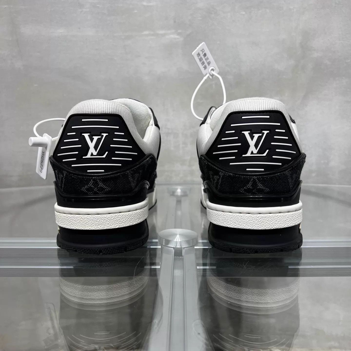 Louis Vuitton LV Trainer Black White Denim 40.5 EU Size US 7.5 / EU 40-41 - 6 Thumbnail