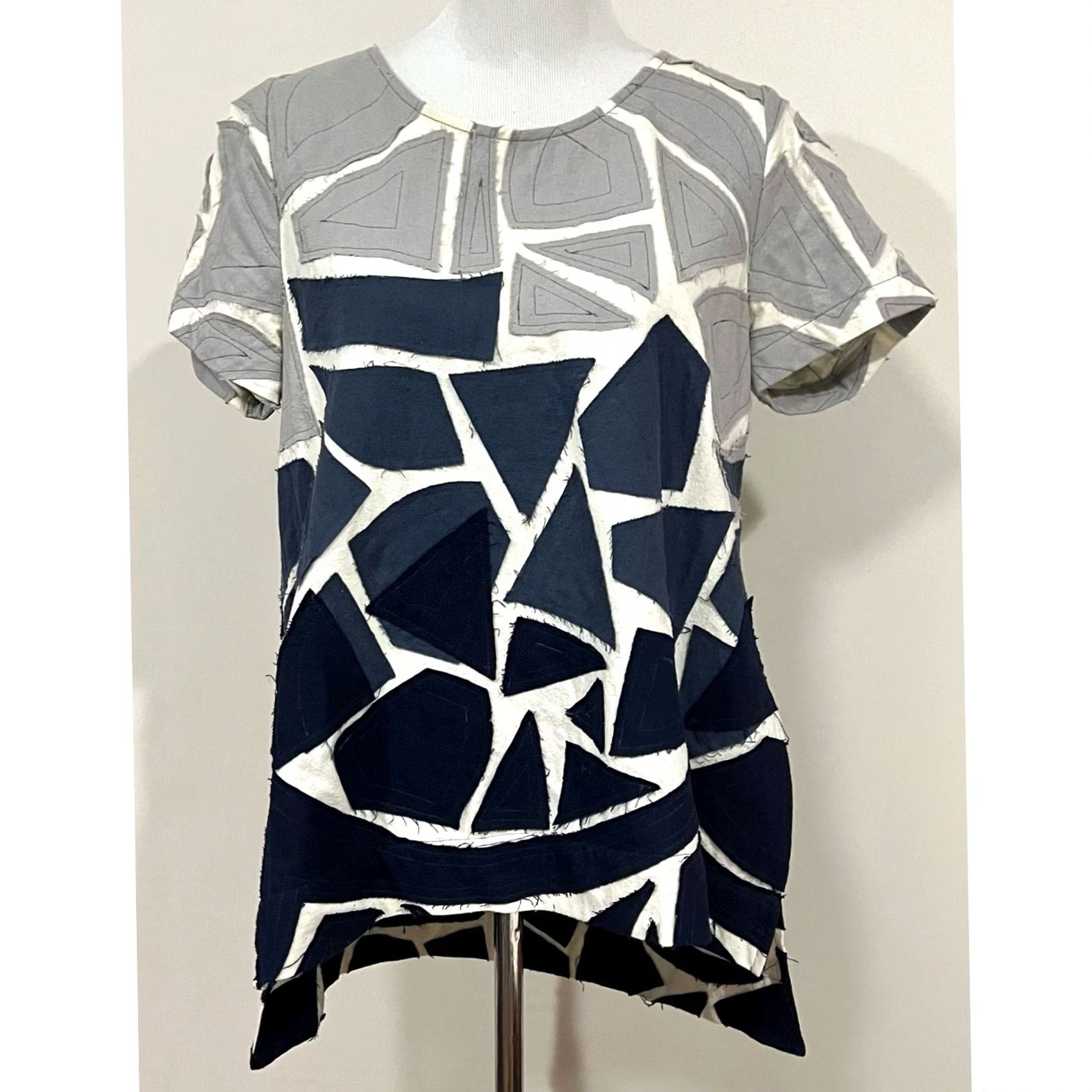 Vintage Jamie + The Jones Top Blouse Women S Silk Patchwork Gray Blue Geometric Short Sleeve Size S / US 4 / IT 40 - 3 Thumbnail