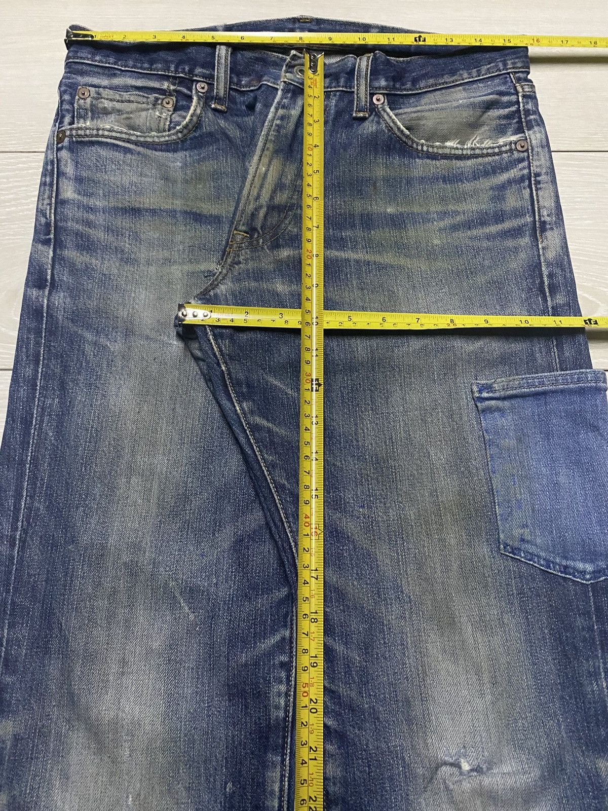 Uniqlo Vintage Uniqlo Mud Wash Distressed Loose Jeans Size US 31 - 14 Thumbnail