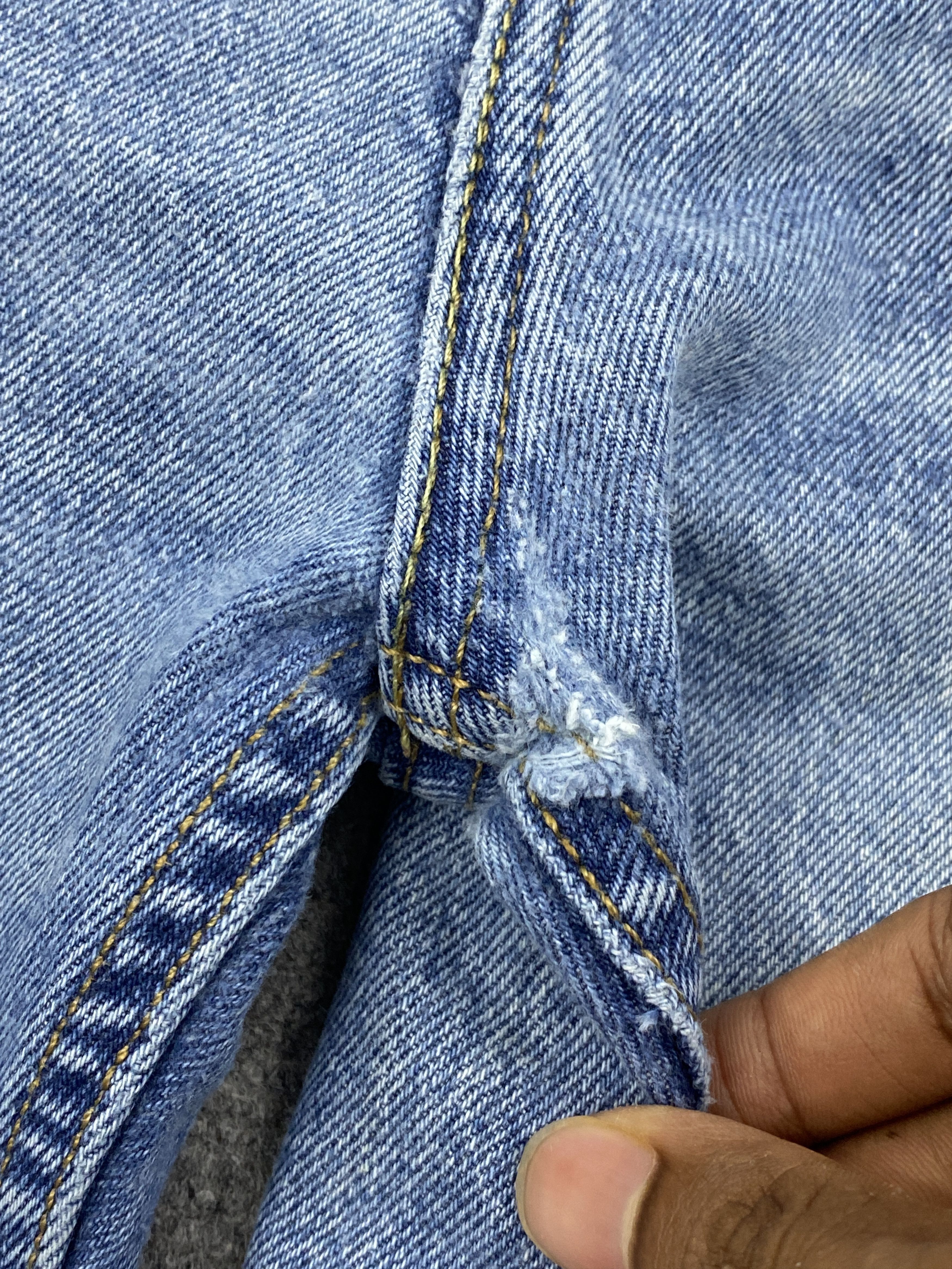 Levi's Distressed Light Wash Vintage Levis 511 Jeans DP2677 Size US 32 / EU 48 - 15 Thumbnail