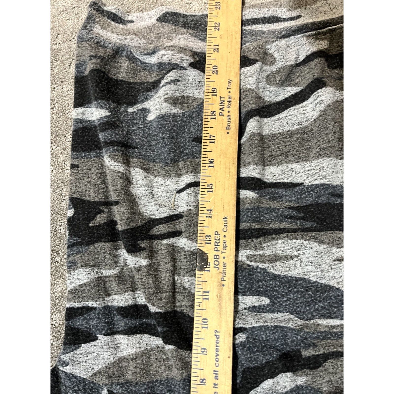 Buffalo David Bitton VINTAGE Buffalo by David Bitton Shirt Women S Gray Camo Long Sleeve Pullover Round Neck Regular Fit 90s? Size S / US 4 / IT 40 - 5 Thumbnail