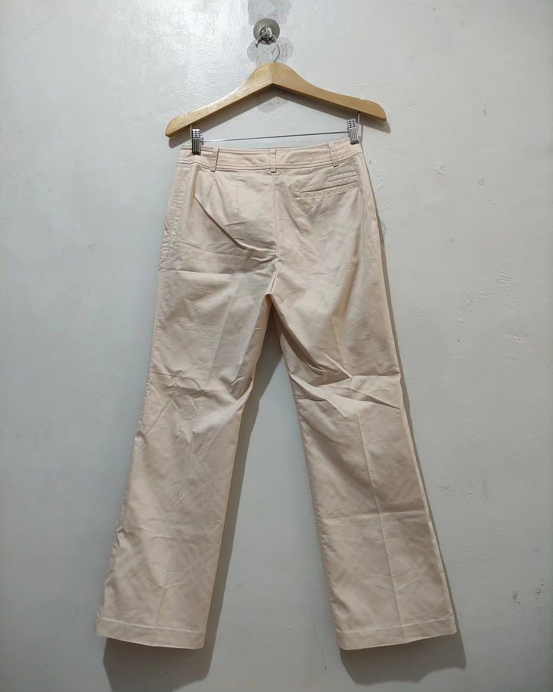 Burberry Burberry Golf Cream Wide Leg Cropped Pants Women M Japan Size 30" / US 8 / IT 44 - 2 Thumbnail