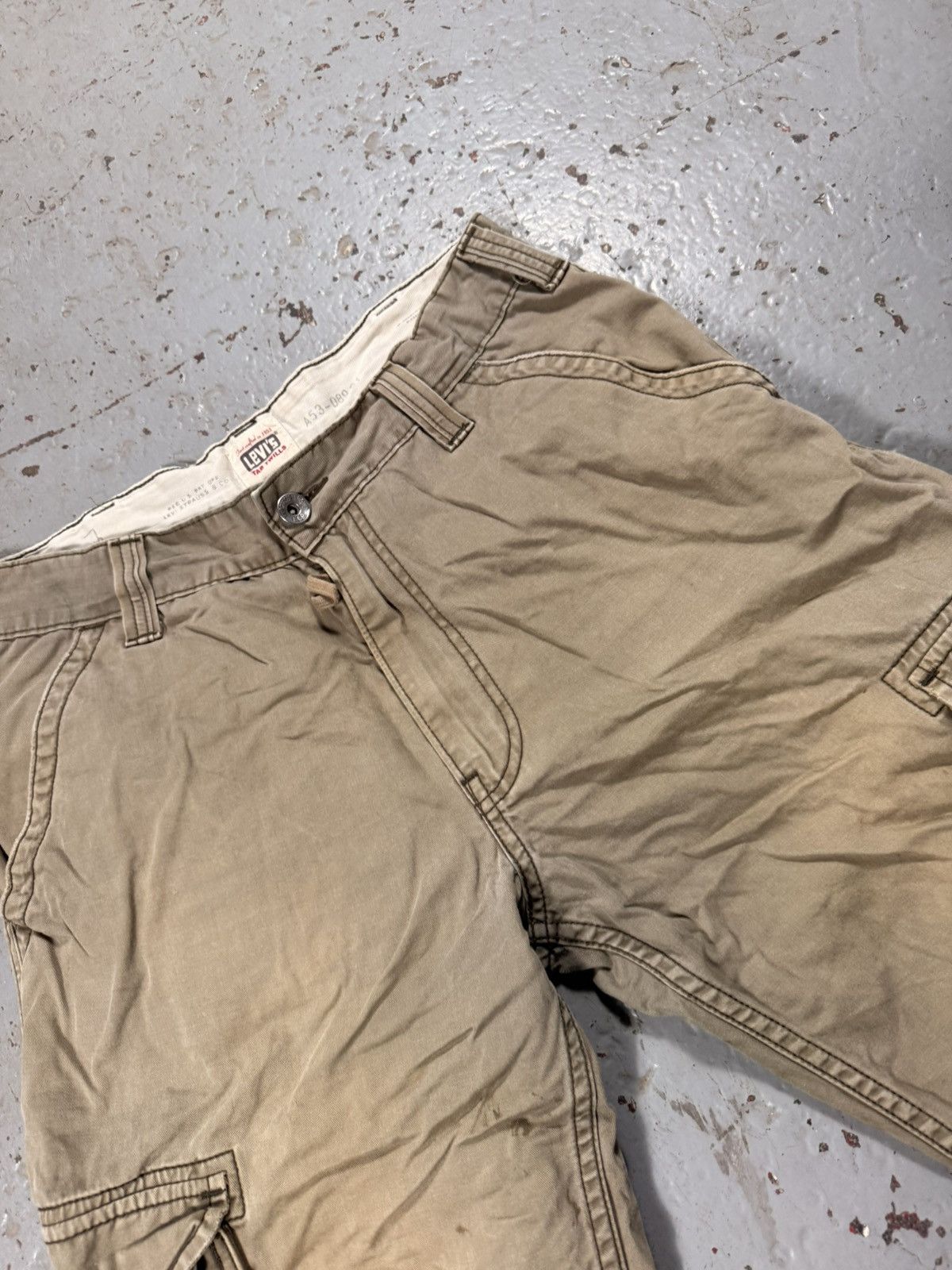 Levi's Vintage Sun Faded Levi’s Cargo Shorts Distressed Size US 32 / EU 48 - 3 Thumbnail