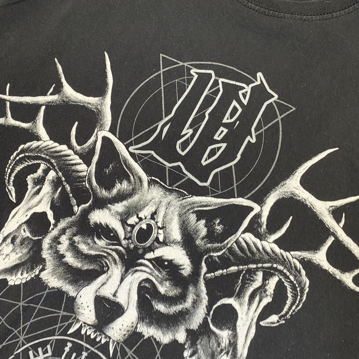 Band Tees Vintage Wolfheart Big Graphic logo Rock band 90’s tee Size US L / EU 52-54 / 3 - 4 Thumbnail