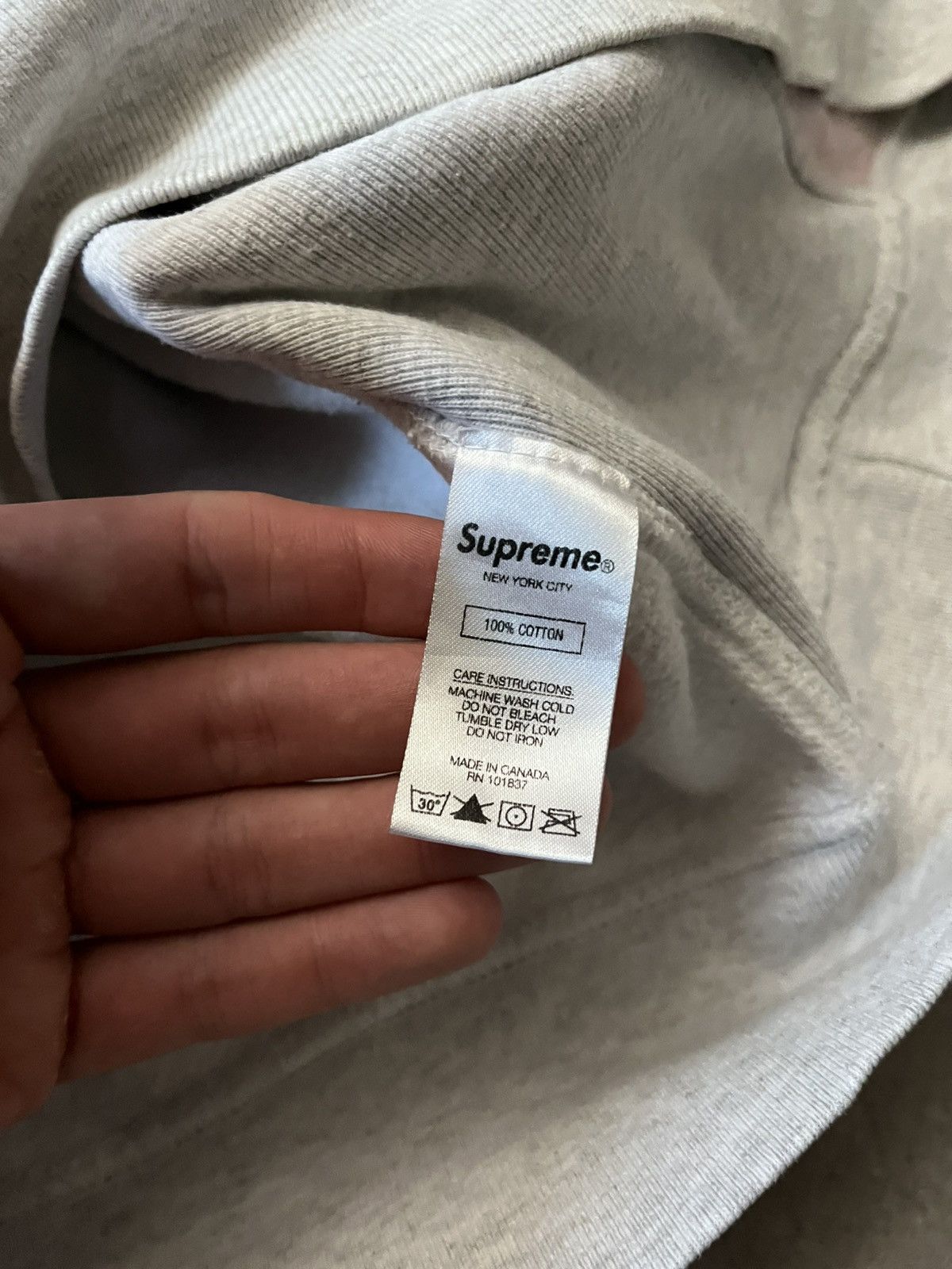 Supreme Supreme F/W 2017 Split English logo hoodie pink grey Size US M / EU 48-50 / 2 - 11 Thumbnail