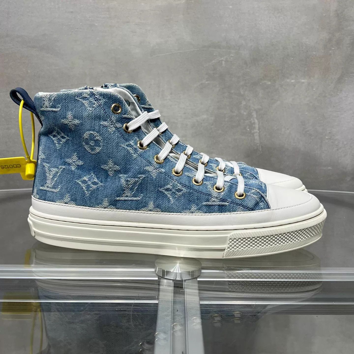 Louis Vuitton LV Monogram Blue Denim High-Top Sneaker UK3/EUR37 Size US 6.5 / IT 36.5 - 4 Thumbnail